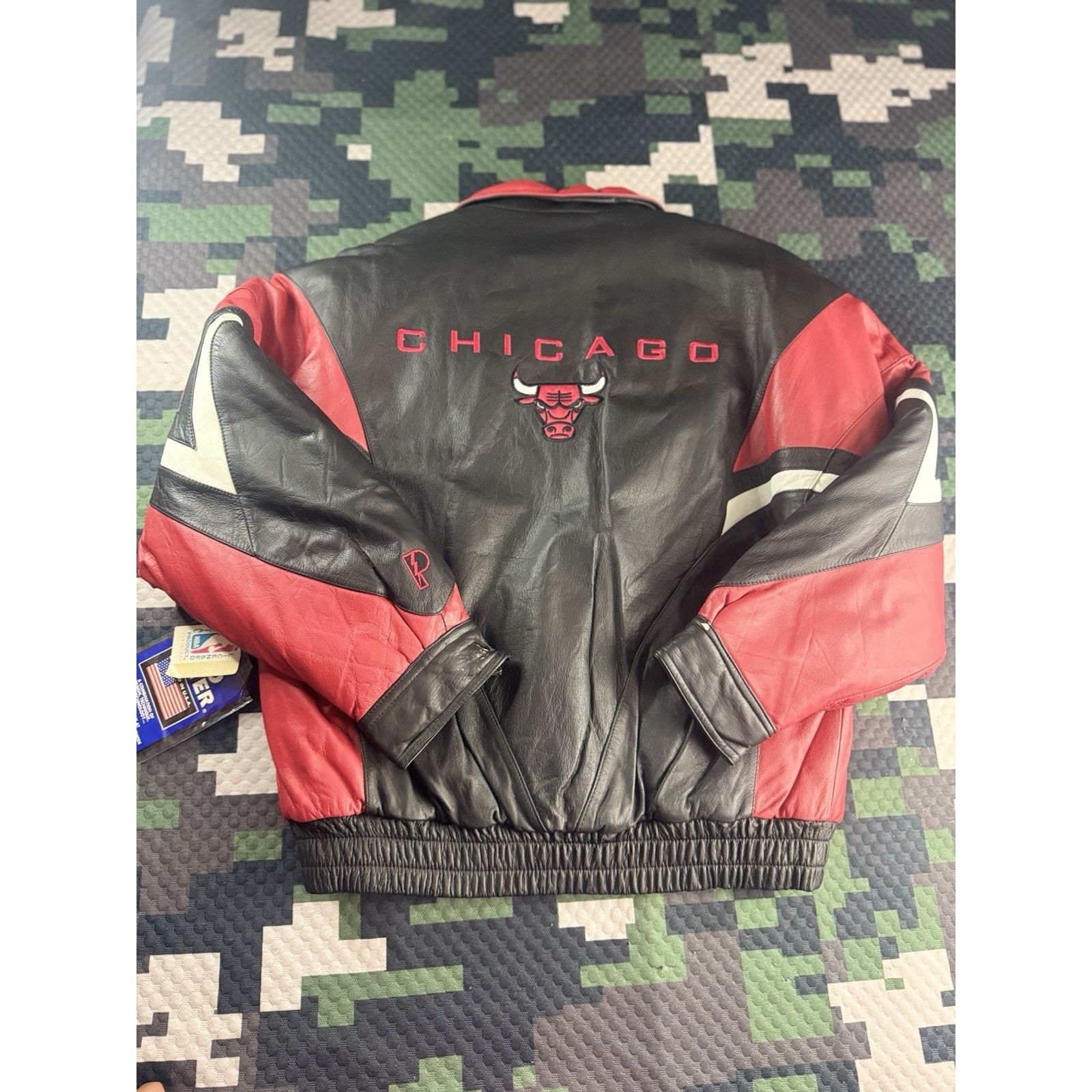 Pro Player Vintage Pro Player Chicago Bulls NBA Leather Jacket L NWT Size US L / EU 52-54 / 3 - 10 Thumbnail