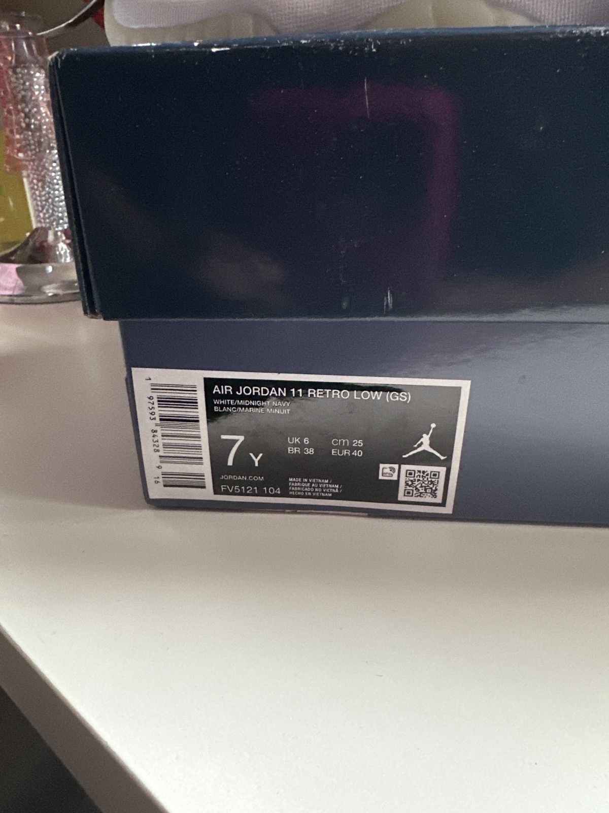 Jordan Brand JORDAN 11 LOW GS (GRADE SCHOOL) Size US 7 / EU 40 - 3 Thumbnail