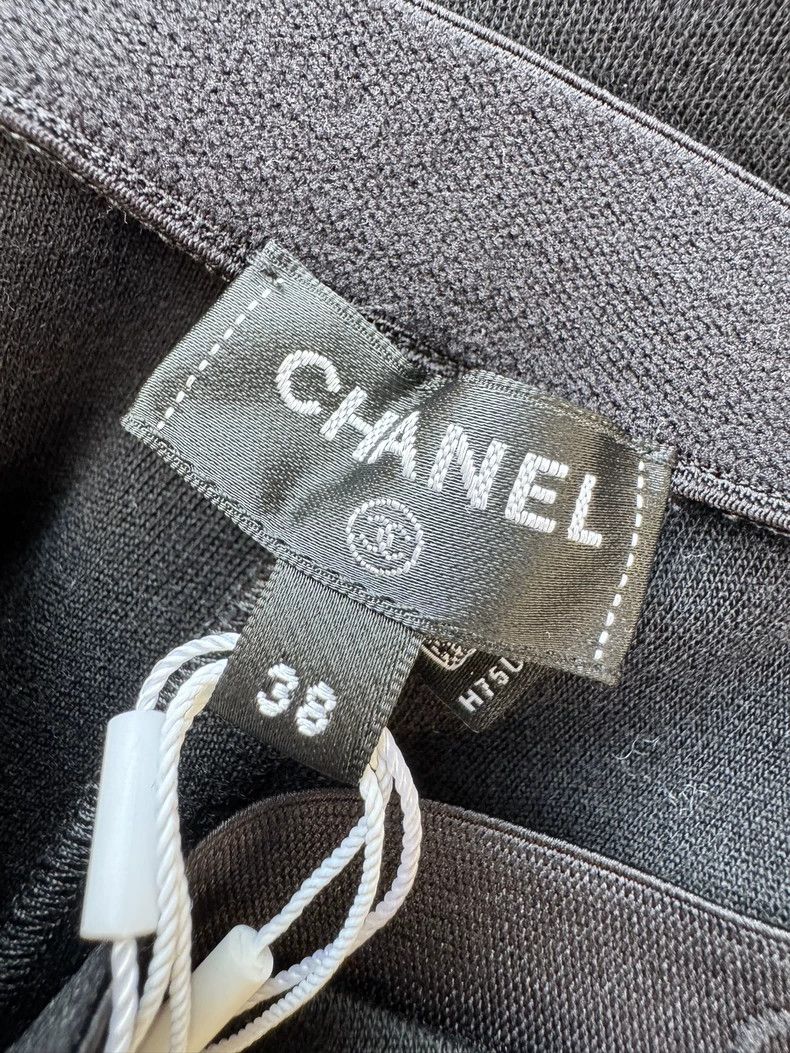 Chanel Chanel Slim-fit leggings, trousers and short pants Size 25" / US 0 / IT 36 - 4 Thumbnail