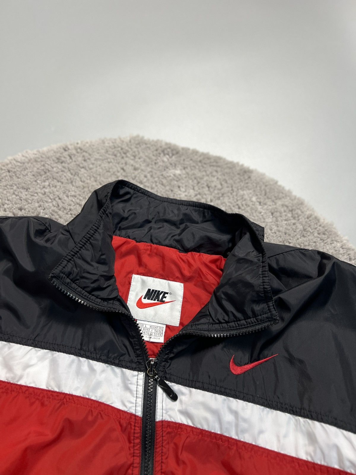Nike × Vintage 90’s NIKE RARE BIG BACK SWOOSH LOGO Y2K TRACK JACKET Size US L / EU 52-54 / 3 - 6 Thumbnail