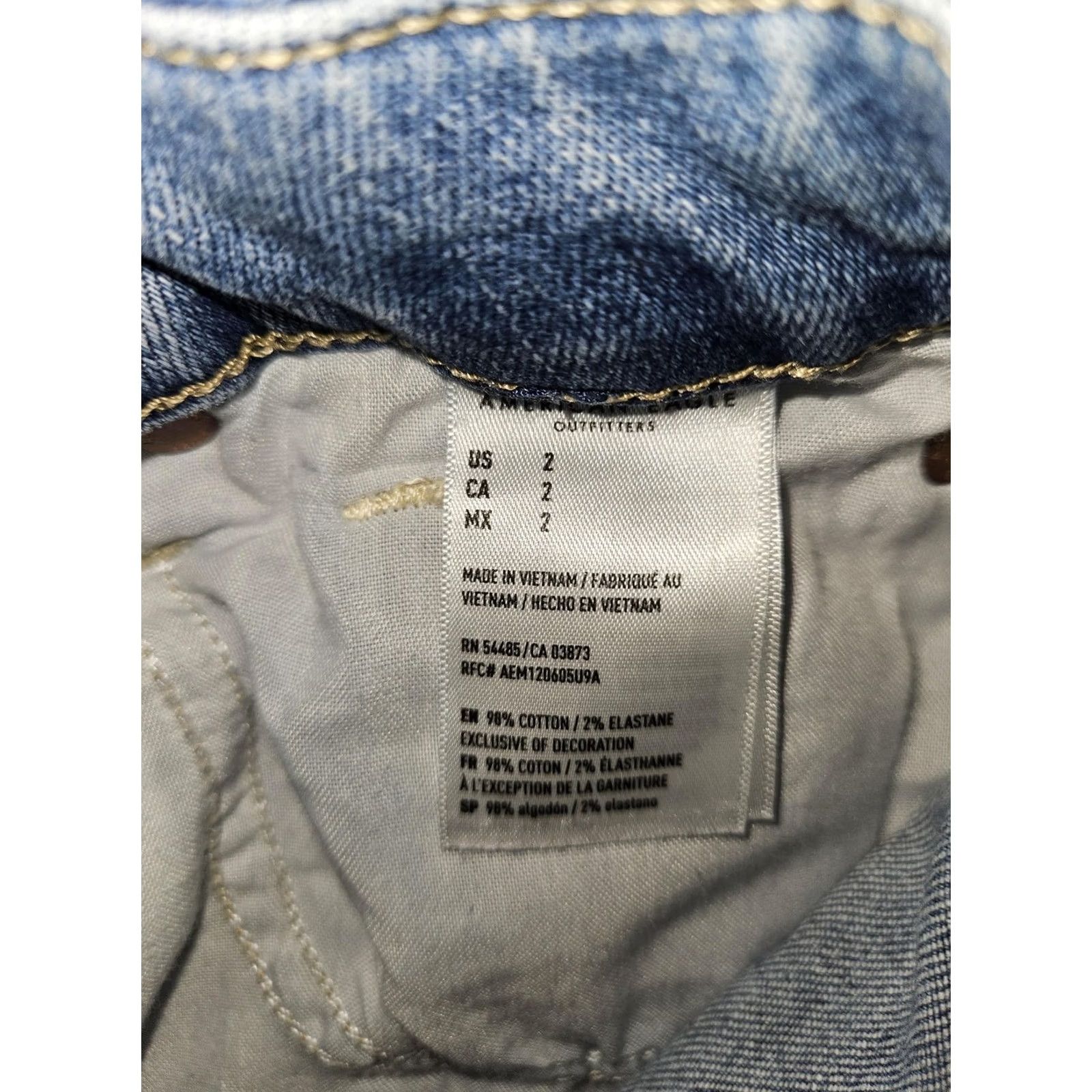 American Eagle Outfitters VINTAGE? No. American Eagle Outfitters Shorts Womens 2 Blue Curvy Hi-Rise Shortie Distressed Denim Cut-Off Super Stretch Shorties Size 26" / US 2 / IT 38 - 4 Thumbnail