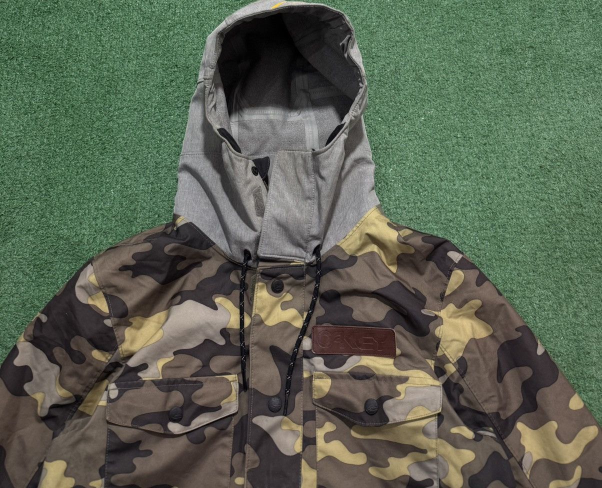 Oakley Oakley Camo Ski Jacket Down MEN Size US M / EU 48-50 / 2 - 5 Thumbnail