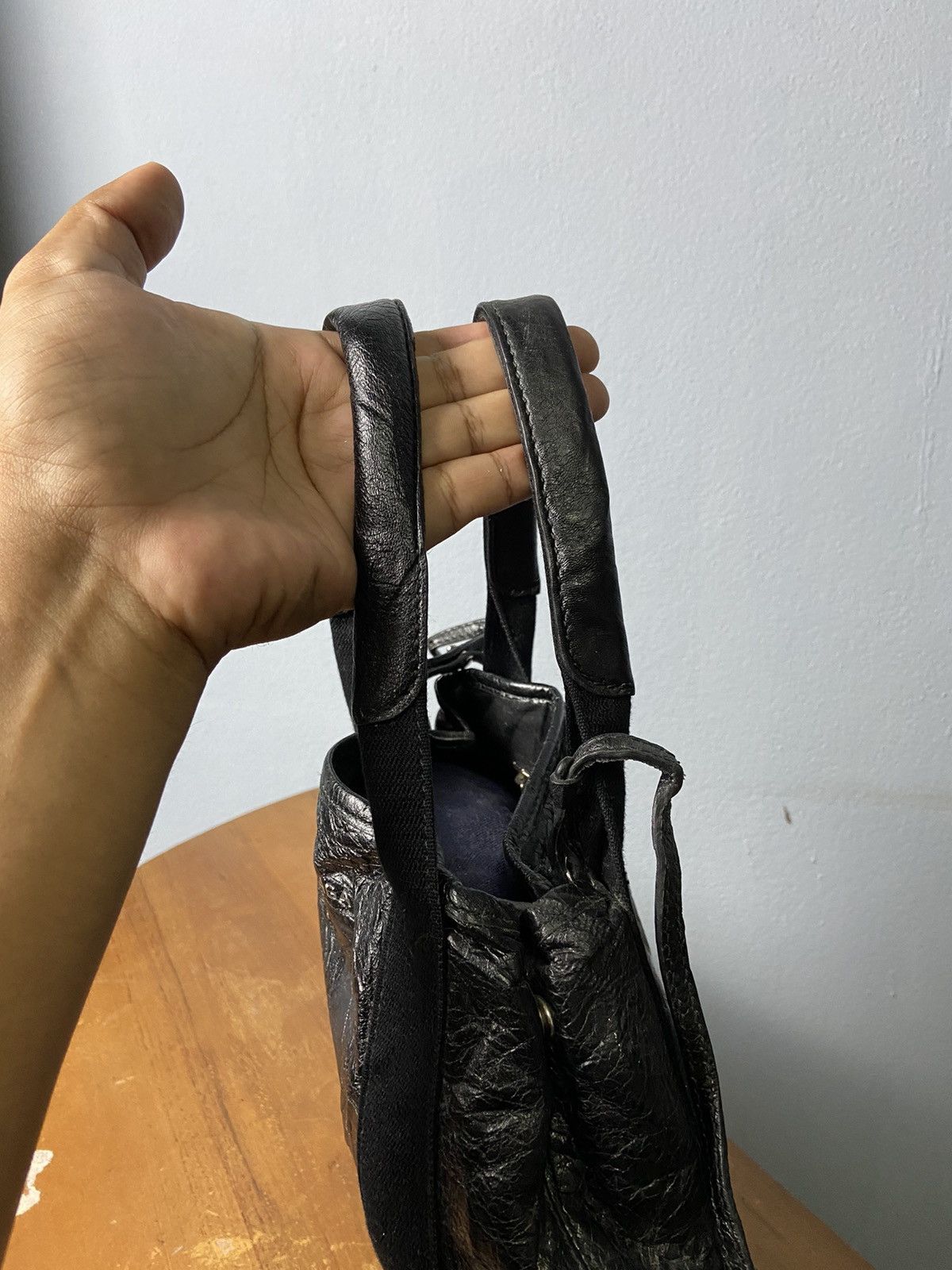 Balenciaga Balenciaga Paris Crossbody Handbag Size ONE SIZE - 11 Thumbnail