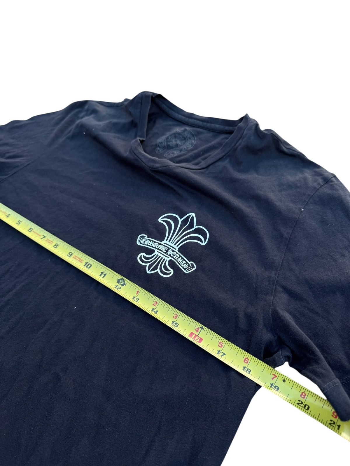 Chrome Hearts Chrome hearts fleur v neck t shirt Size US M / EU 48-50 / 2 - 5 Thumbnail