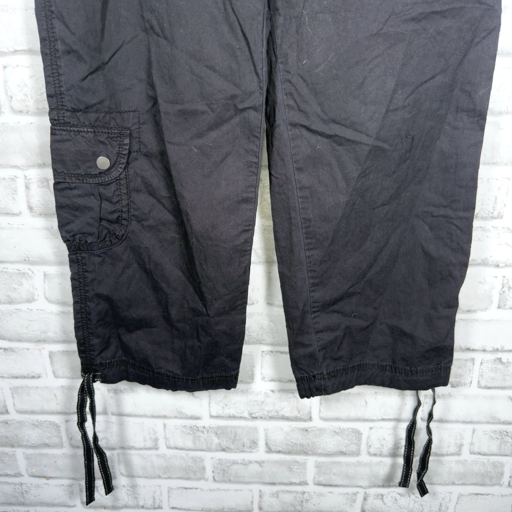 Calvin Klein NWT Calvin Klein Jeans Black Cargo Pants Womens Size 10 Size 32" / US 10 / IT 46 - 3 Thumbnail