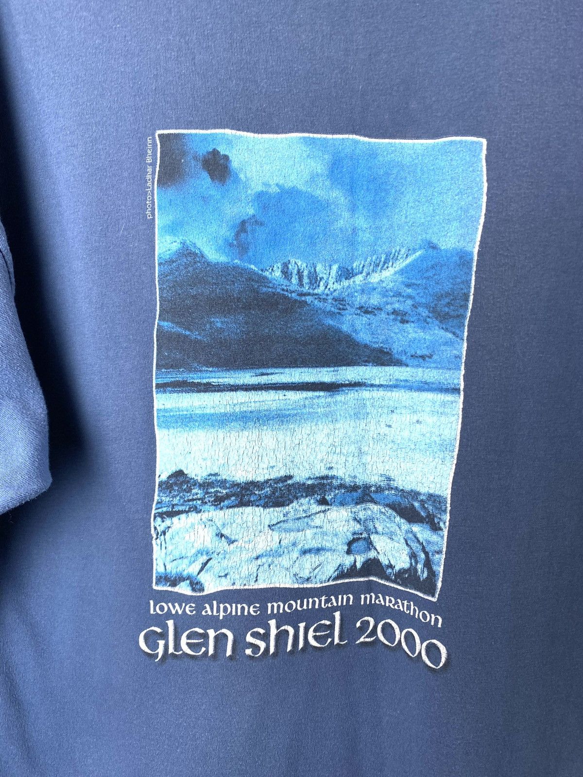 Vintage 00’s Vintage Lowe Alpine Mountain Marathon T Shirt Gorpcore Size US L / EU 52-54 / 3 - 6 Thumbnail