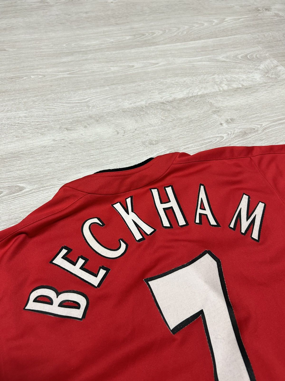 Nike MANCHESTER UNITED 2002/2004 NIKE SOCCER JERSEY #7 BECKHAM Size US S / EU 44-46 / 1 - 4 Thumbnail