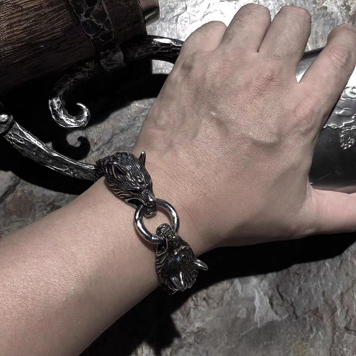Japanese Brand Nordic Double Wolf Head Bracelet Size ONE SIZE - 4 Thumbnail