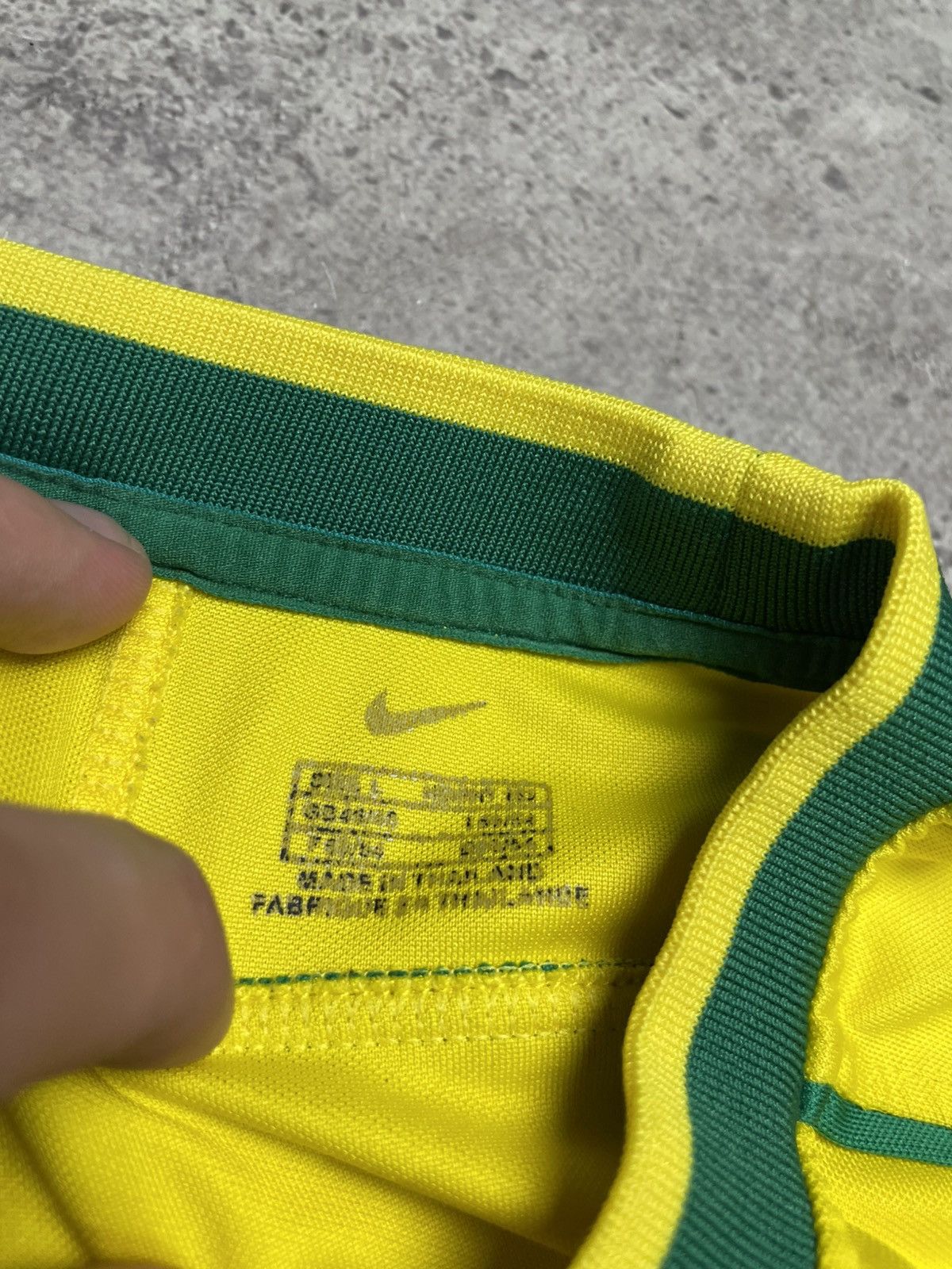 Nike Ronaldo Brazil 1998 WORLD CUP Home Nike Soccer Jersey L Size US L / EU 52-54 / 3 - 8 Thumbnail