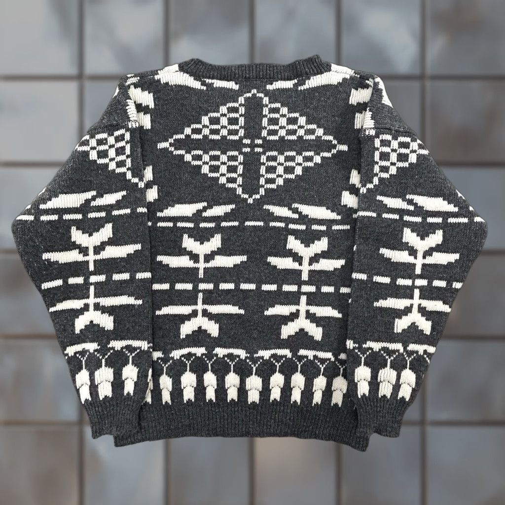 Vintage VINTAGE Mainframe Sweater Geometric Crew Neck Long Sleeve Gray S Regular Men 90s Grunge Pullover Embroidered Logo All Seasons Size US S / EU 44-46 / 1 - 1 Thumbnail