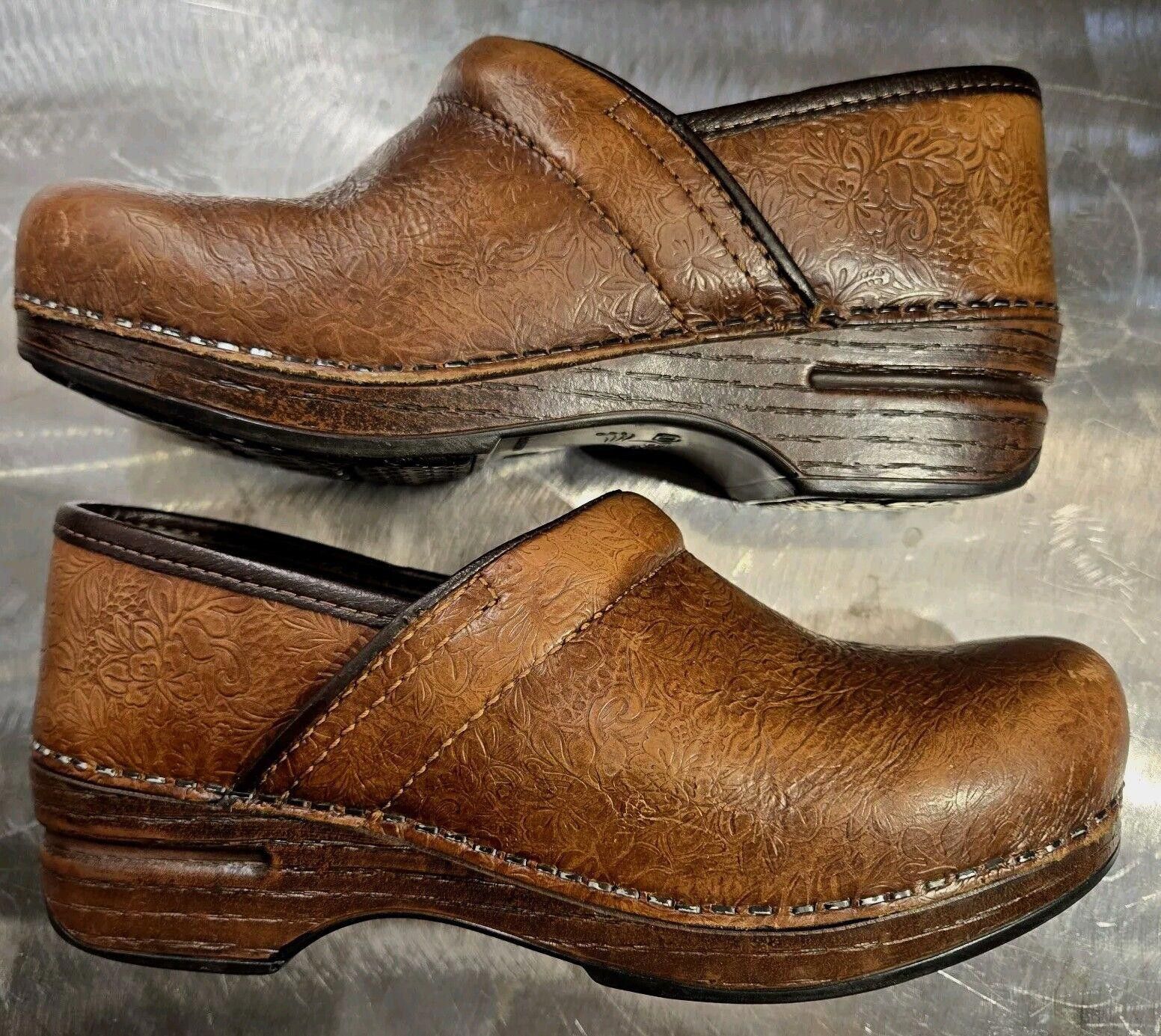 Designer DANSKO Caramel Stamped Leather Clog Shoes S 5.5 EUR 36 DS1 Size US 5.5 / IT 35.5 - 1 Thumbnail