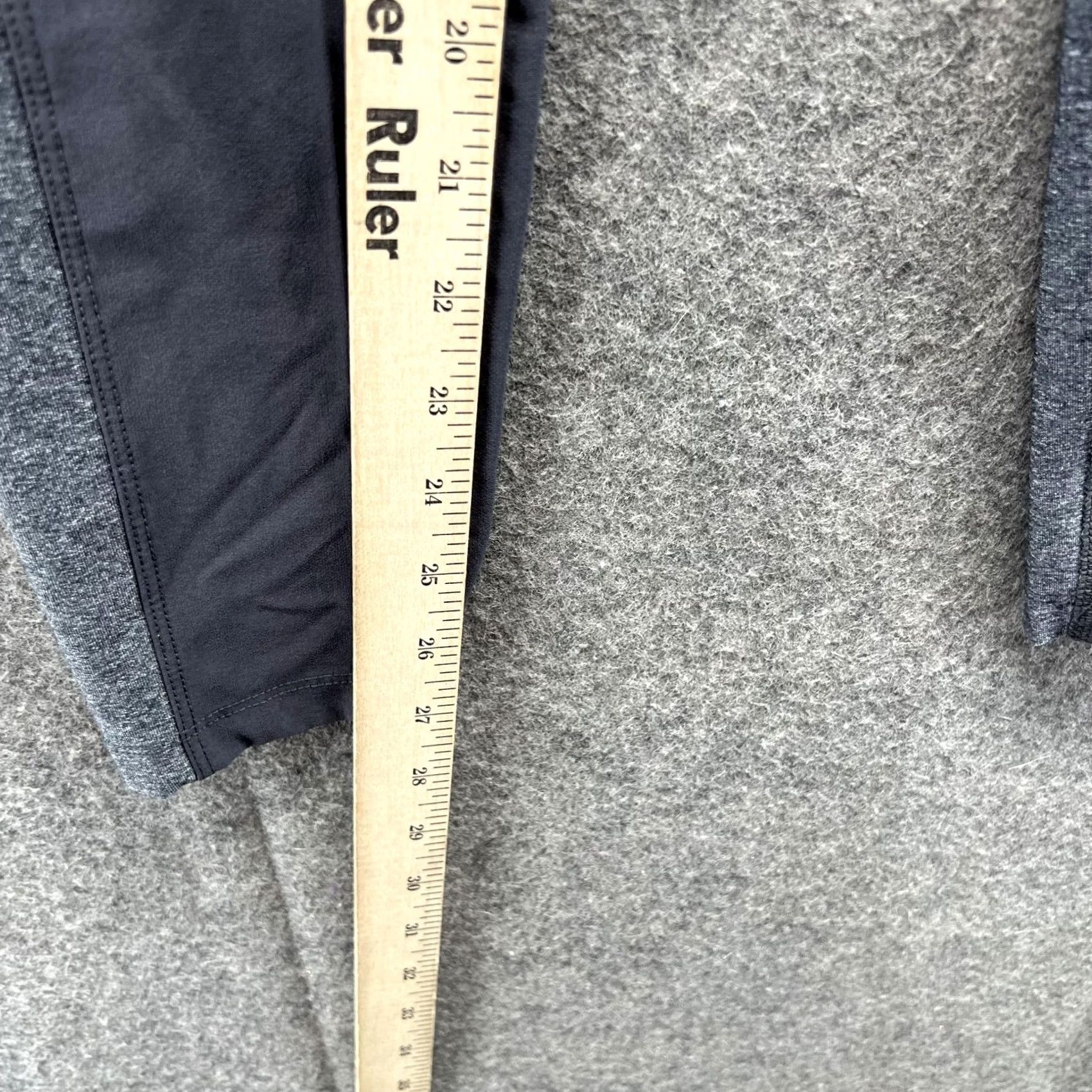 Eddie Bauer Eddie Bauer Pants Women XS Gray Athletic Training Polyester Legging Slim Knit Inseam 26in Pockets Size 26" / US 2 / IT 38 - 7 Thumbnail