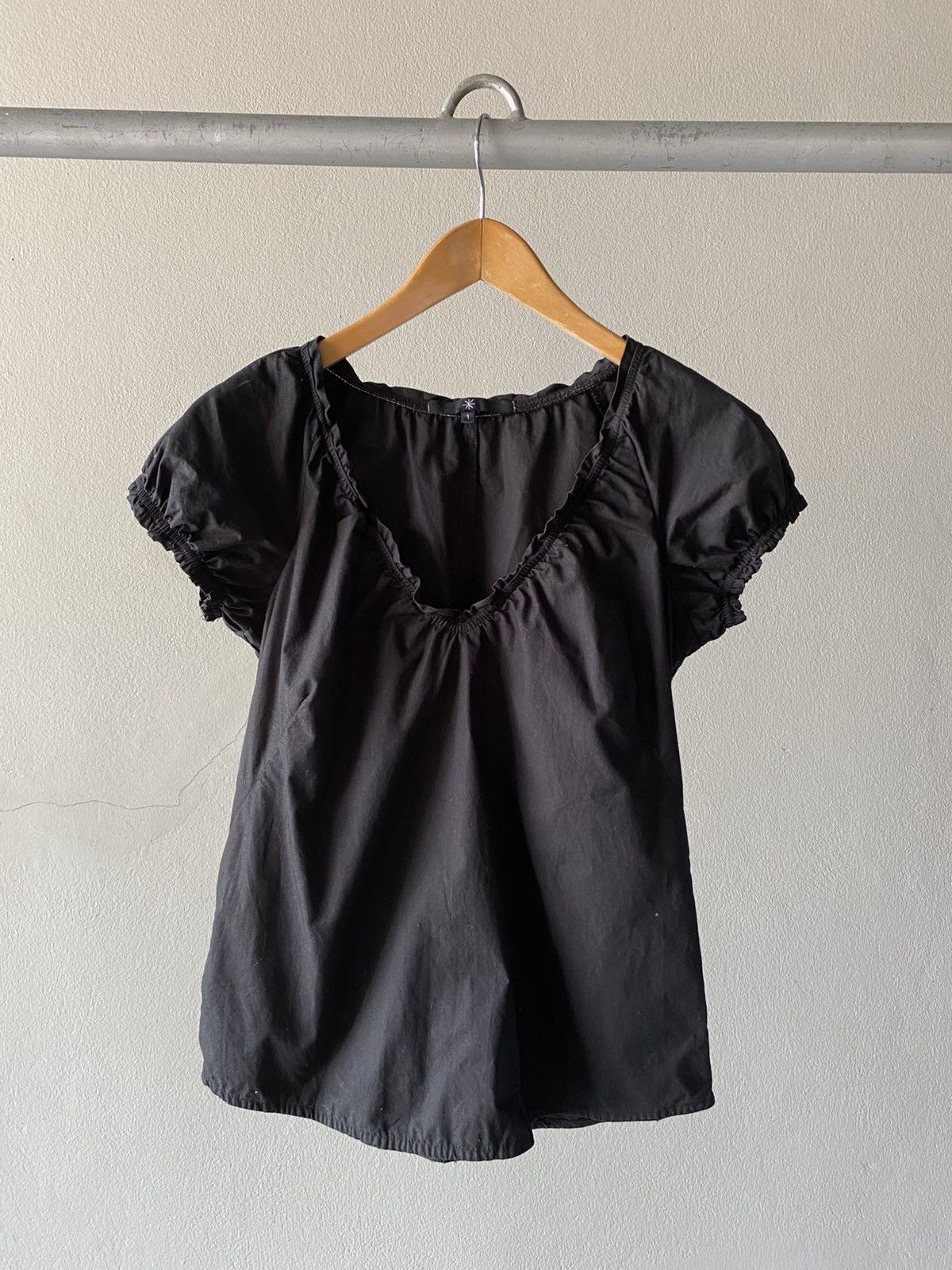 Isabel Marant * Isabel Marant Black Ruffled Puff-Sleeve Blouse. Size S / US 4 / IT 40 - 1 Thumbnail