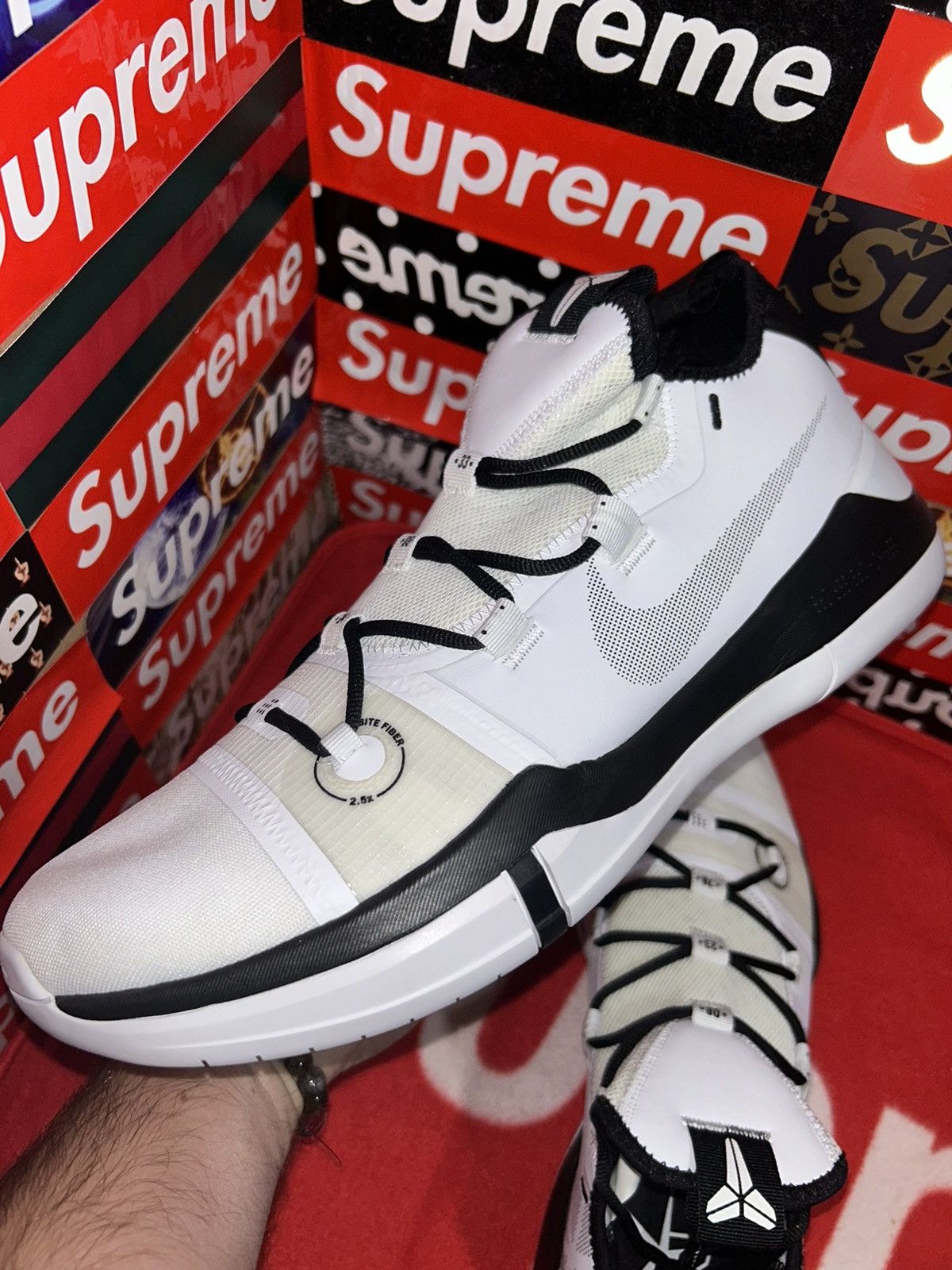Nike Nike Kobe A.D. Exodus TB White Black AT3874-101 13.5 NEW Size US 13 / EU 46 - 8 Thumbnail