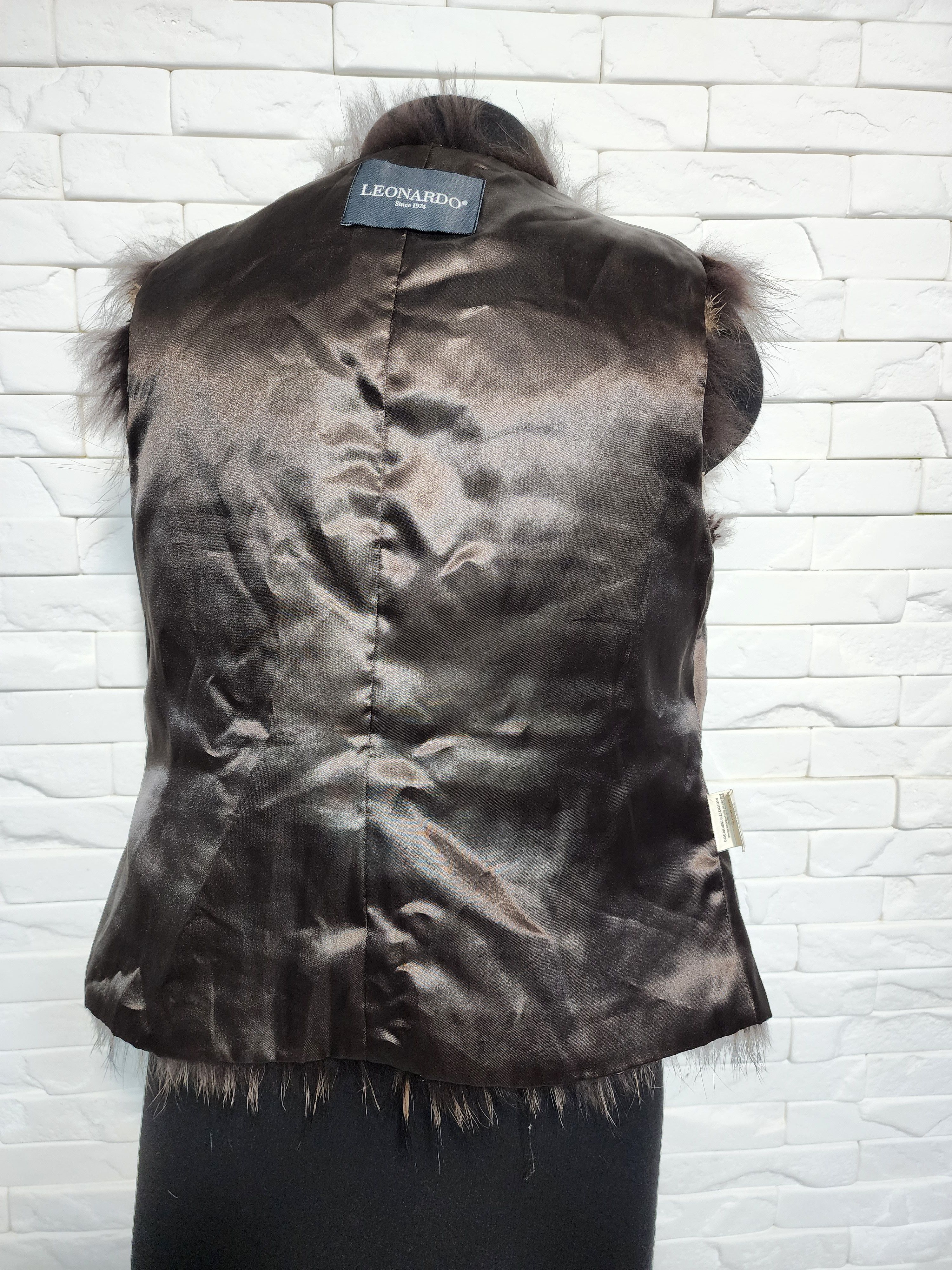 Designer Women's vest made of genuine fluffy fur and feathers. Size M / US 6-8 / IT 42-44 - 7 Thumbnail