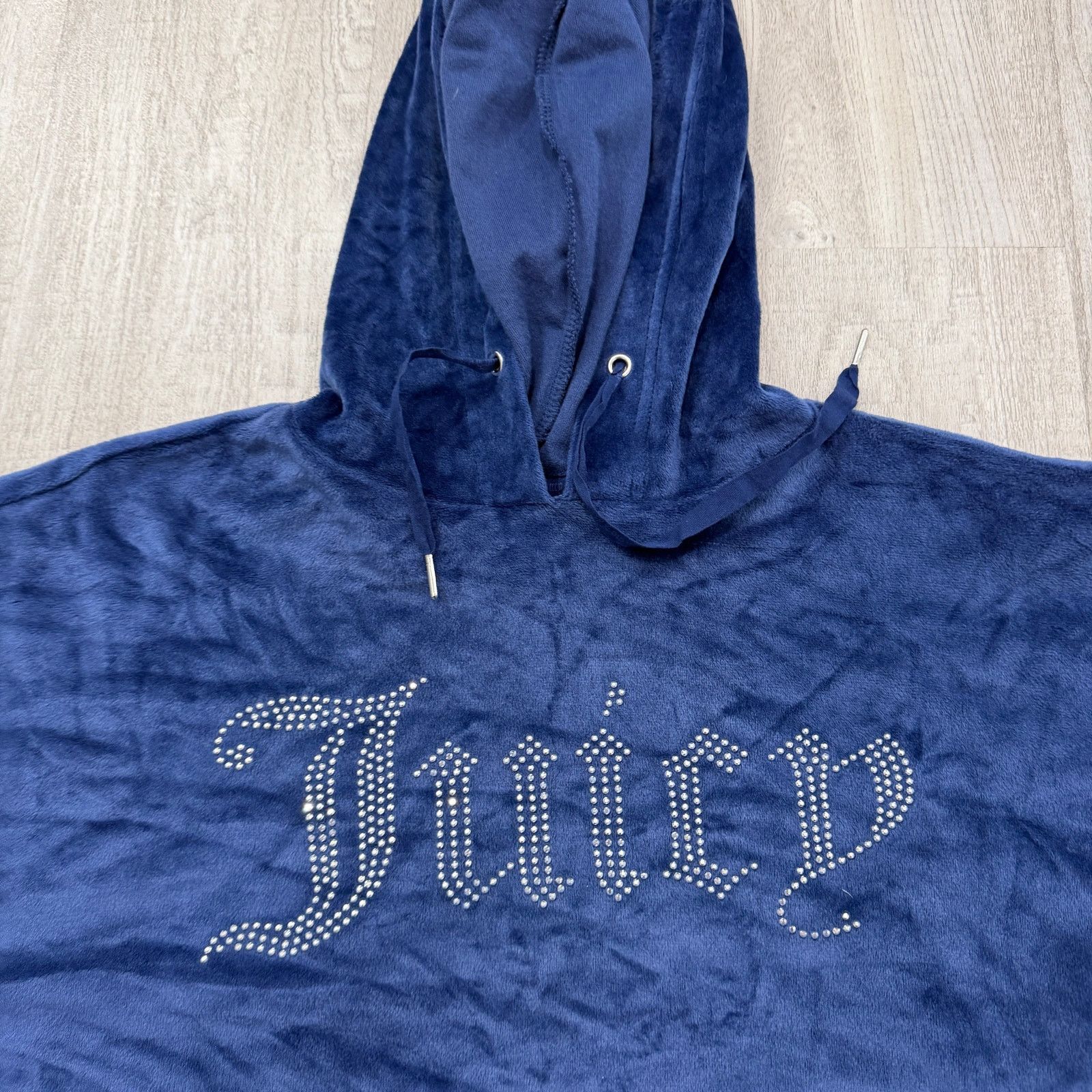 Juicy Couture Vintage Juicy Couture Velour Cropped Hoodie Women's Medium Size M / US 6-8 / IT 42-44 - 3 Thumbnail