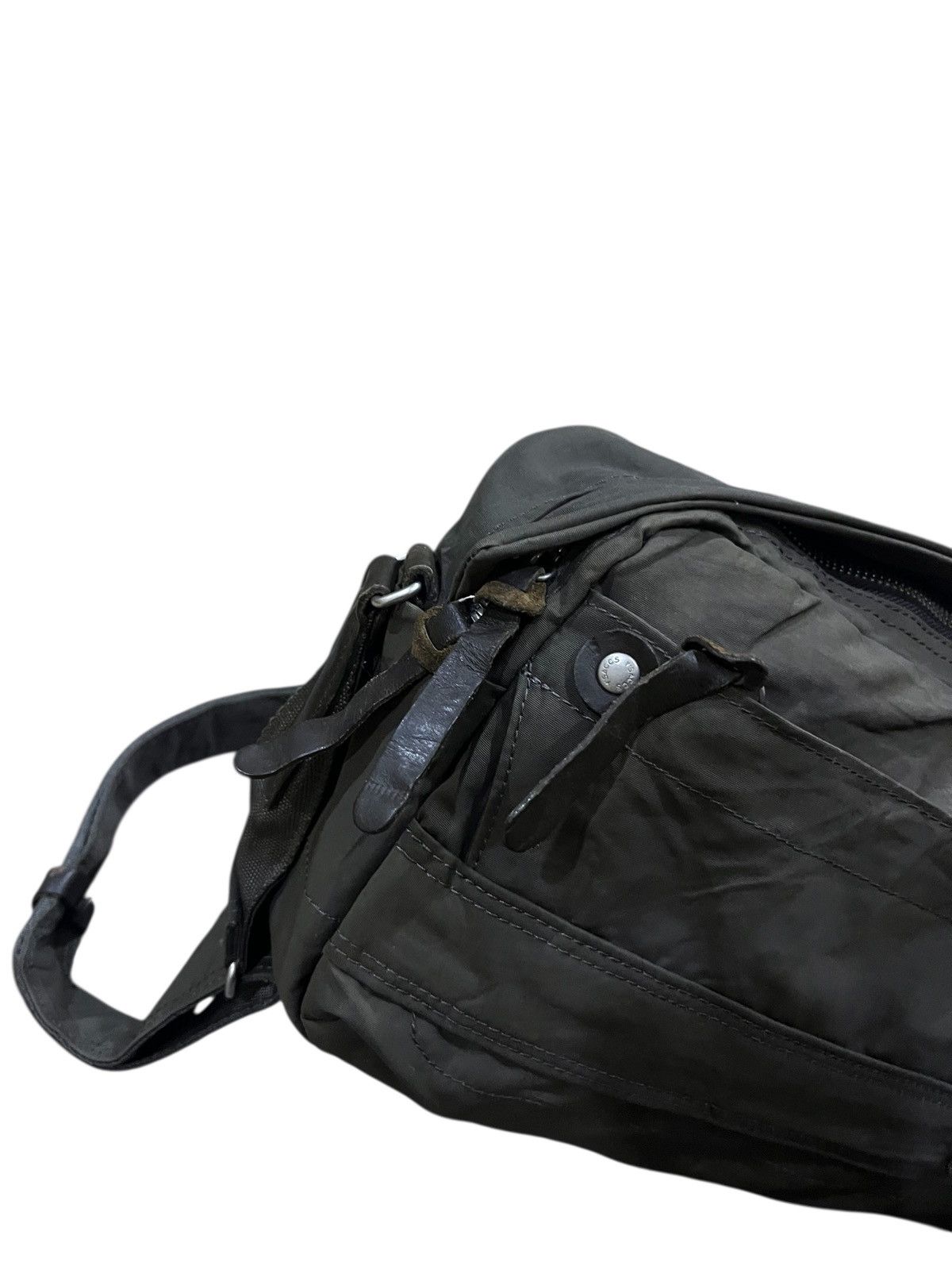 Yohji Yamamoto Y’SACCS YOHJI YAMAMOTO NYLON LEATHER CROSS BODY BAG Size ONE SIZE - 4 Thumbnail