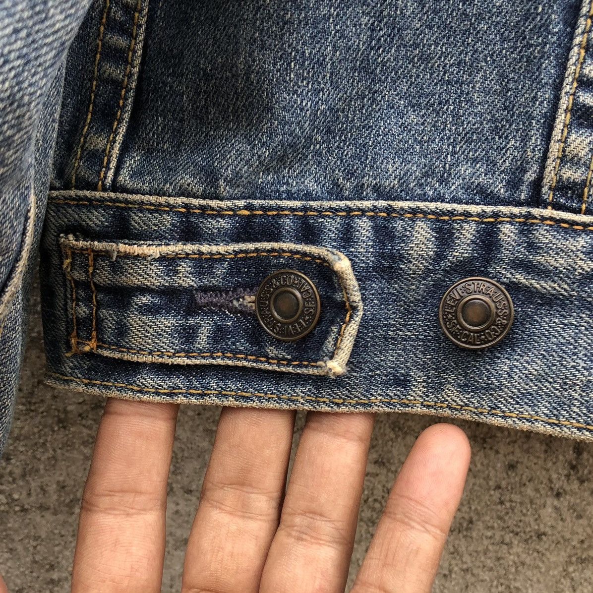 Levi's Vintage Clothing Vintage Levis Trucker Denim Jacket Size US L / EU 52-54 / 3 - 11 Thumbnail