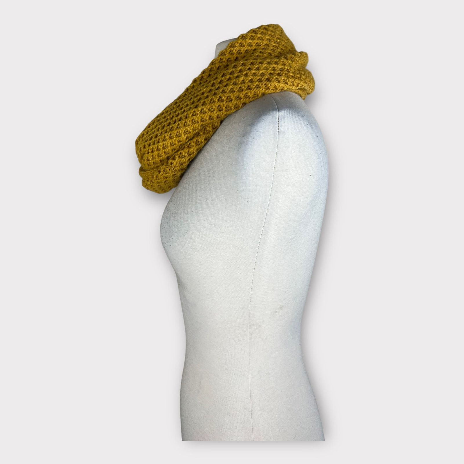 Vintage Vintage Crochet Knit Mustard Circle Infinity Scarves | OS Size ONE SIZE - 2 Thumbnail