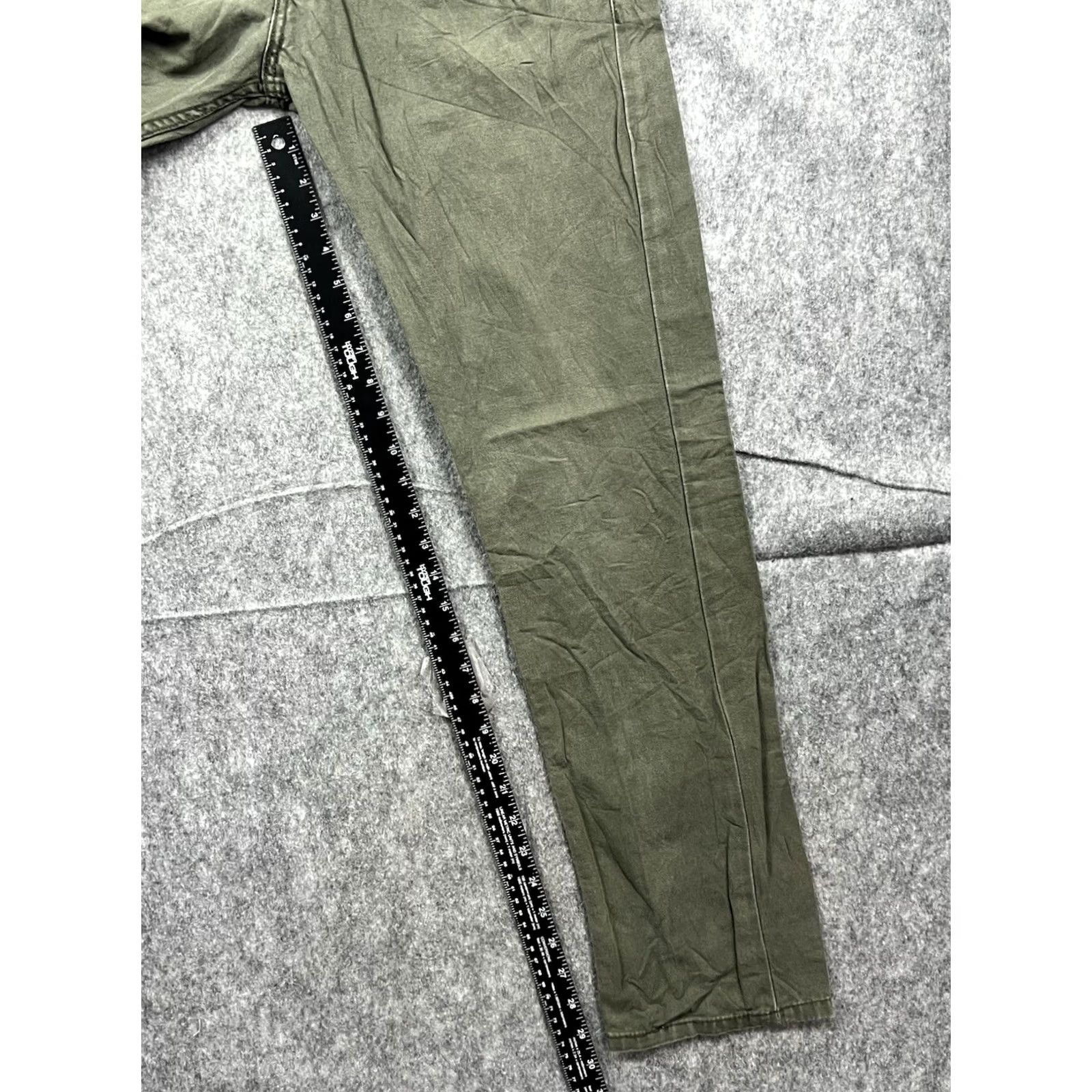 Levi's VINTAGE Levi's 511 Jeans Slim Straight Leg 32x32 Olive Green 32 Regular Mens Shoes? Size US 32 / EU 48 - 3 Thumbnail