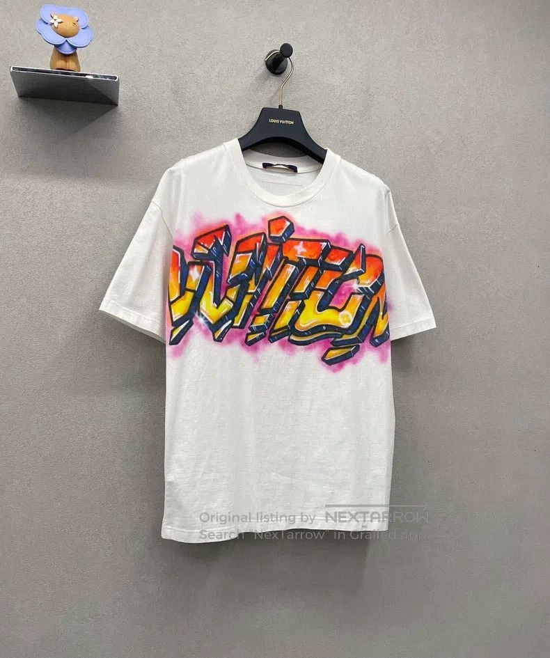 Louis Vuitton Louis Vuitton Logo graffiti white short sleeve T-shirt Size US M / EU 48-50 / 2 - 3 Thumbnail