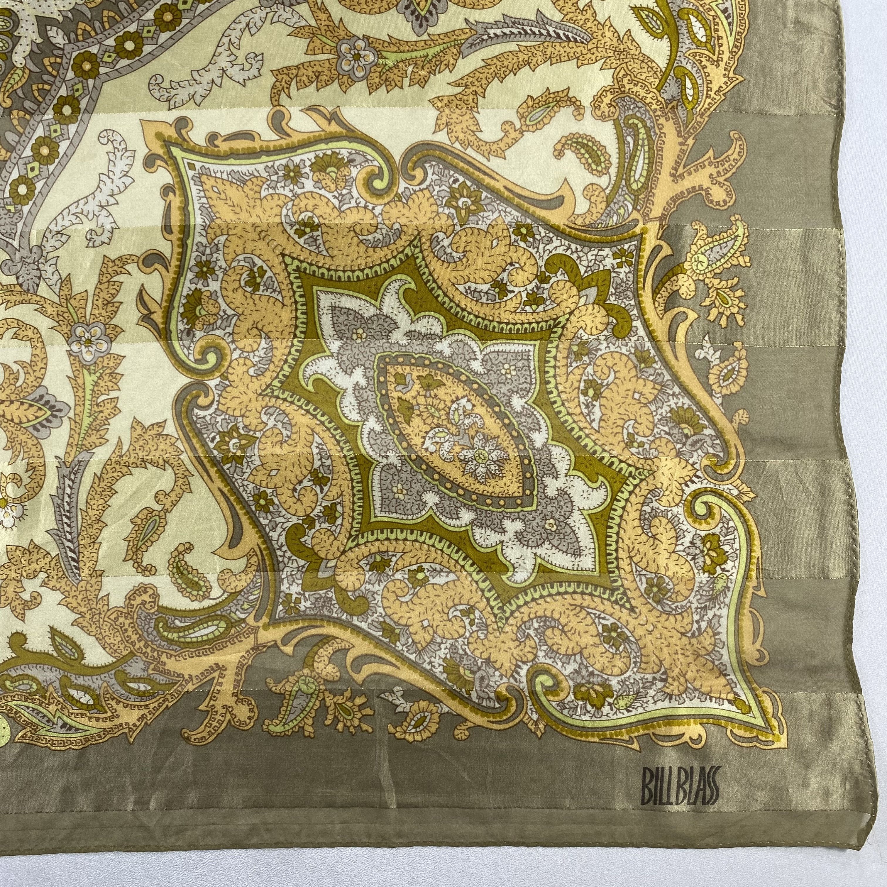 Bill Blass × Japanese Brand × Vintage Vintage Bill Blass Silk Scarf SS079 Size ONE SIZE - 2 Thumbnail