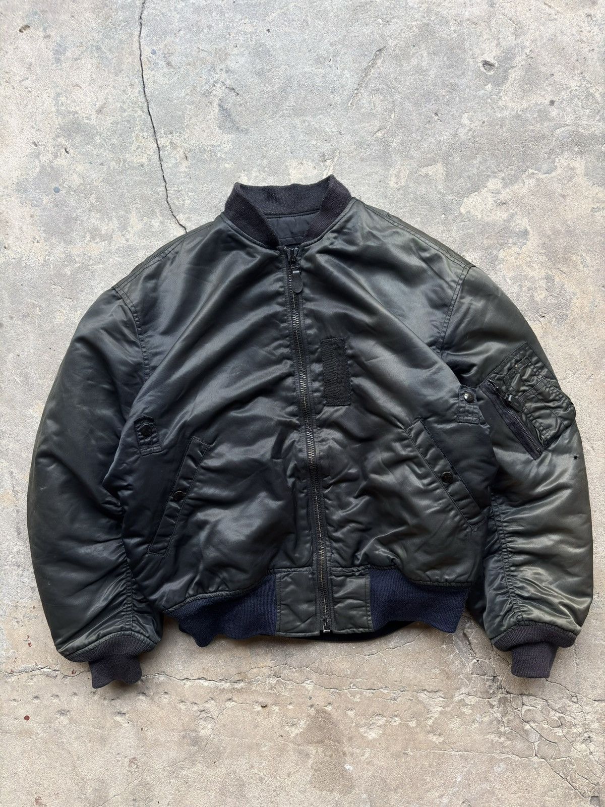 Alpha Industries Sun Faded!!Black Bomber Flight Jacket Size US L / EU 52-54 / 3 - 10 Thumbnail