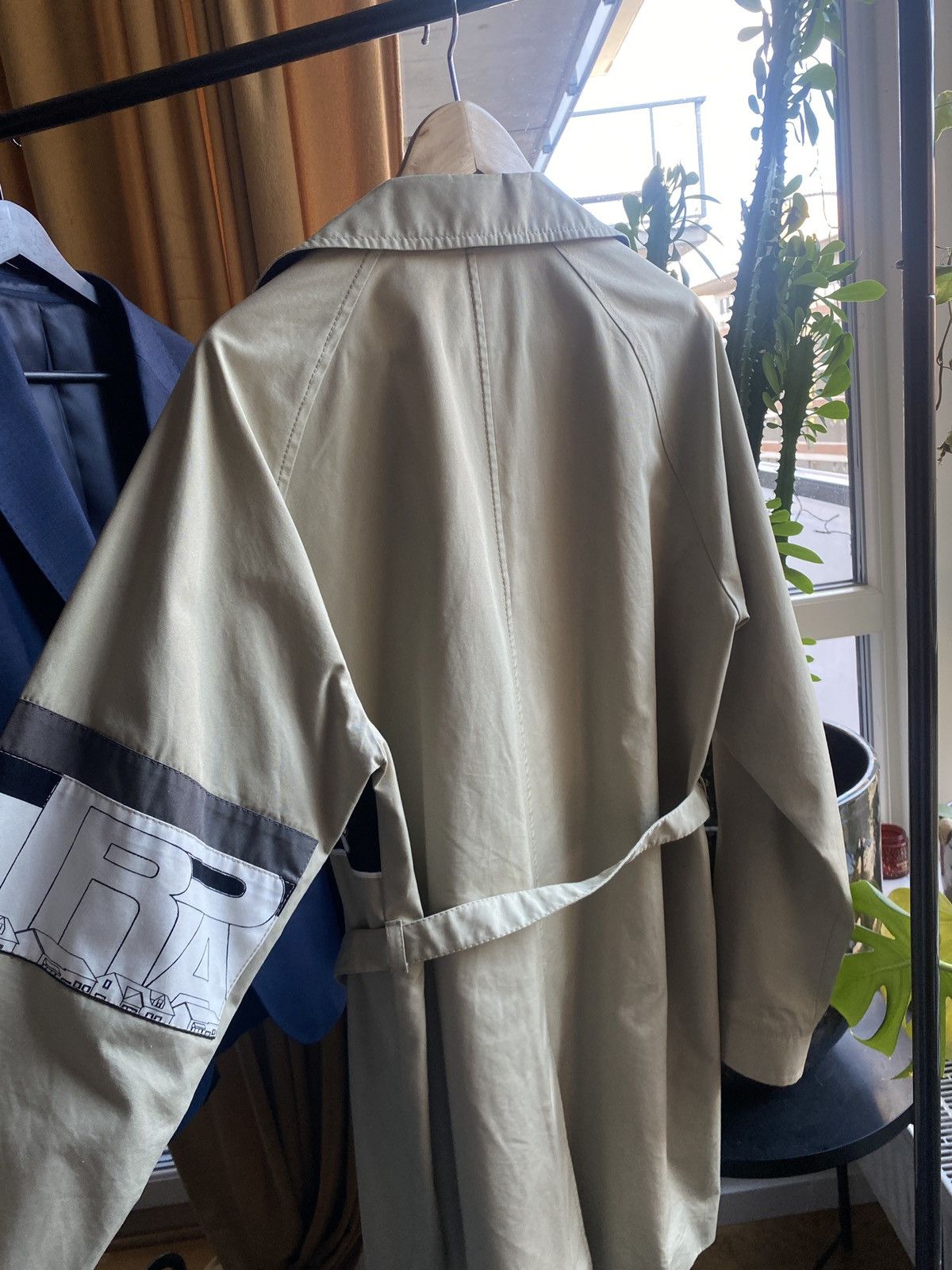 Prada Prada SS18 Comic Graphic Trench Mac Coat Size US M / EU 48-50 / 2 - 7 Thumbnail