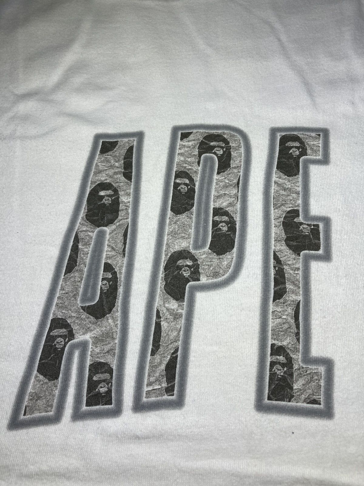 Bape 1998 Bape Stash Busy Works 1993 Spray Can Graffiti 90s Size US L / EU 52-54 / 3 - 8 Thumbnail