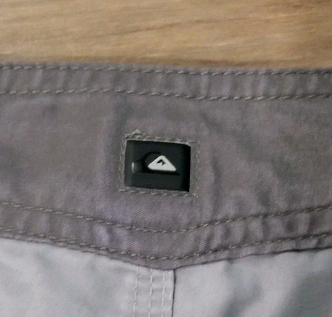 Quiksilver Quiksilver Men's Board Shorts Swim 28 EUC Size US 28 / EU 44 - 7 Thumbnail