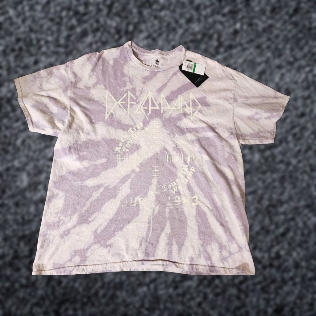 Junk Food Junk Food T-Shirt Women's L Def Leppard 1983 Tour Tie Dye Oversized Crew Neck Short Sleeve Purple 100% Cotton Retro Rock 70s 80s 90s Band Tee Size L / US 10 / IT 46 - 1 Thumbnail