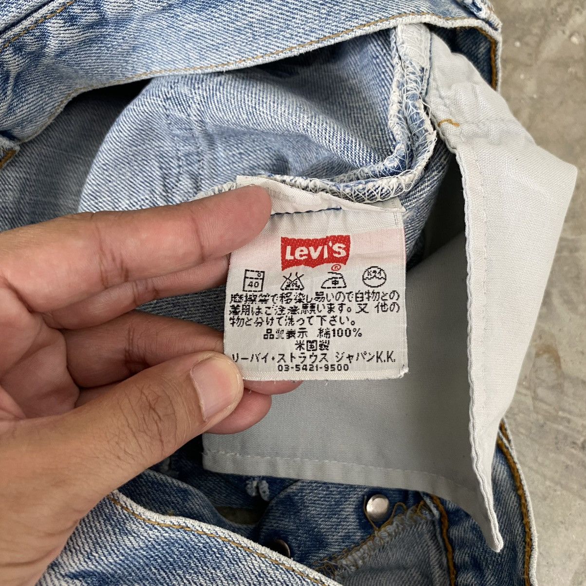 Levi's Vintage Late 90’s Levis 501 Faded Light Blue Jeans Size US 31 - 18 Thumbnail