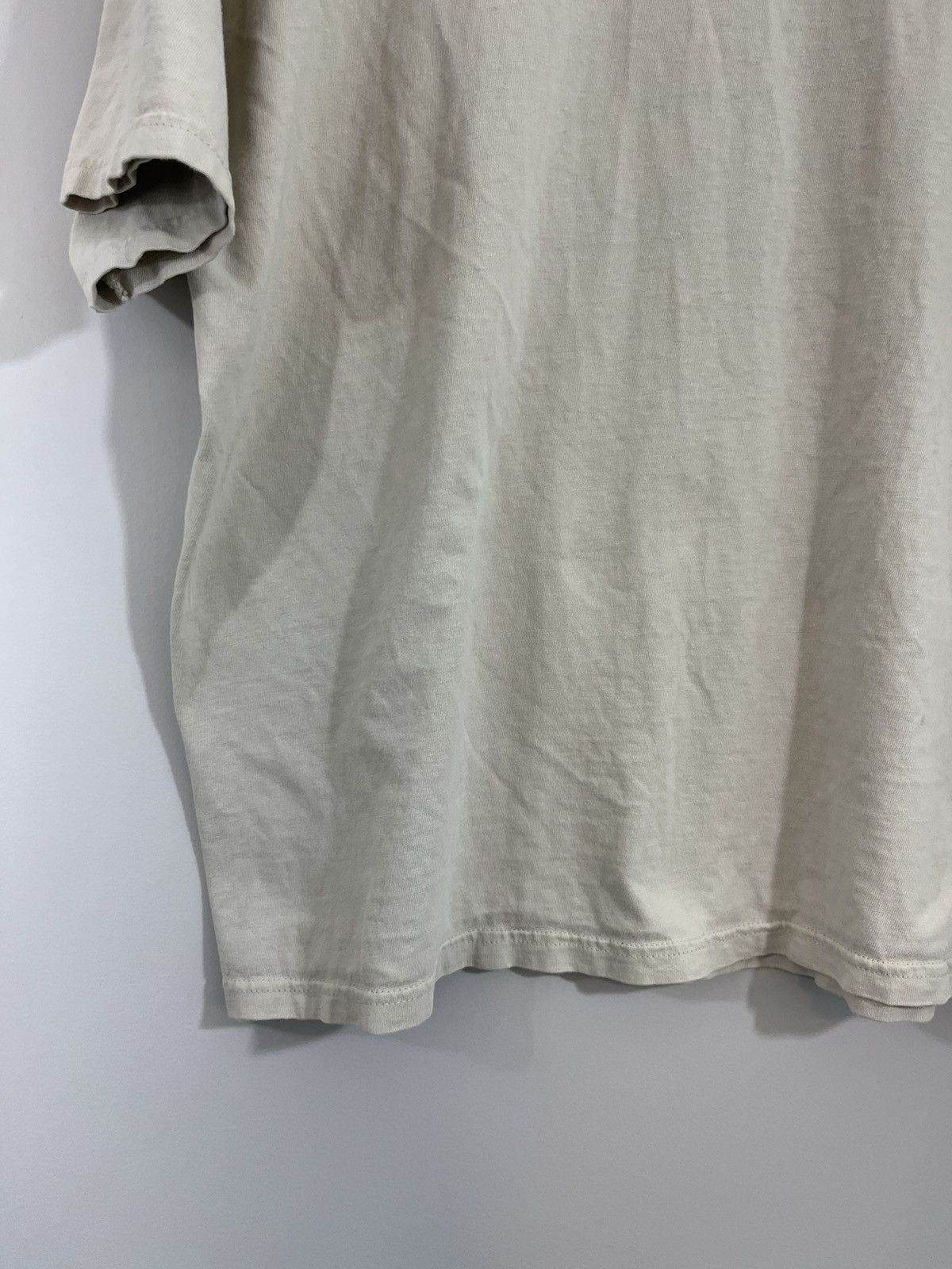 Champion Thrashed Blank Distressed Tee Size US L / EU 52-54 / 3 - 9 Thumbnail
