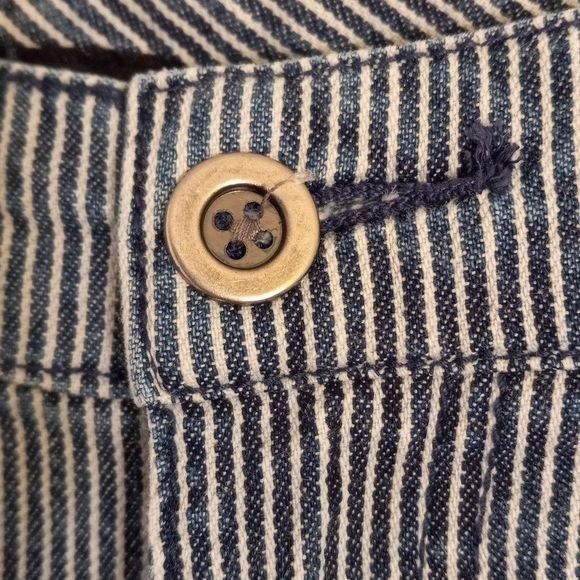 Chicos Chicos Size 1 Medium Capri Jeans Denim Blue White Striped Li Size 32" / US 10 / IT 46 - 7 Thumbnail