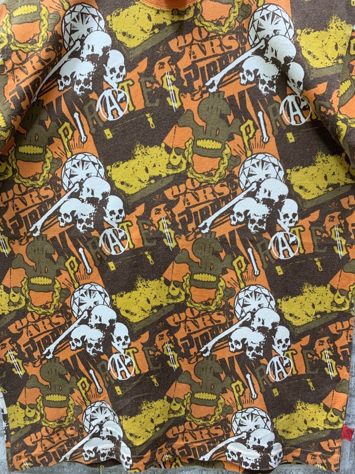 Swagger Vintage Swagger 2007 Alloverprint Design Skull Pirates Size US L / EU 52-54 / 3 - 8 Thumbnail