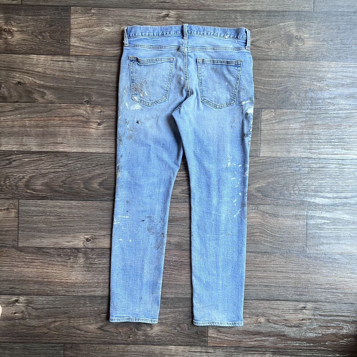 Old Navy Old Navy slim painter/thrashed used denim jeans Size US 30 / EU 46 - 9 Thumbnail