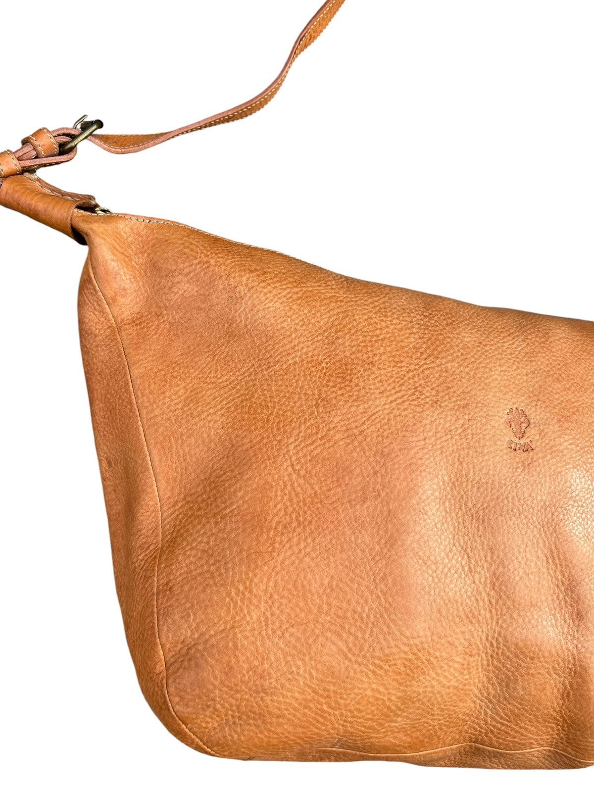 Japanese Brand × Leather CI-VA Japan Faded Patina Leather Bag Banana Size ONE SIZE - 10 Thumbnail