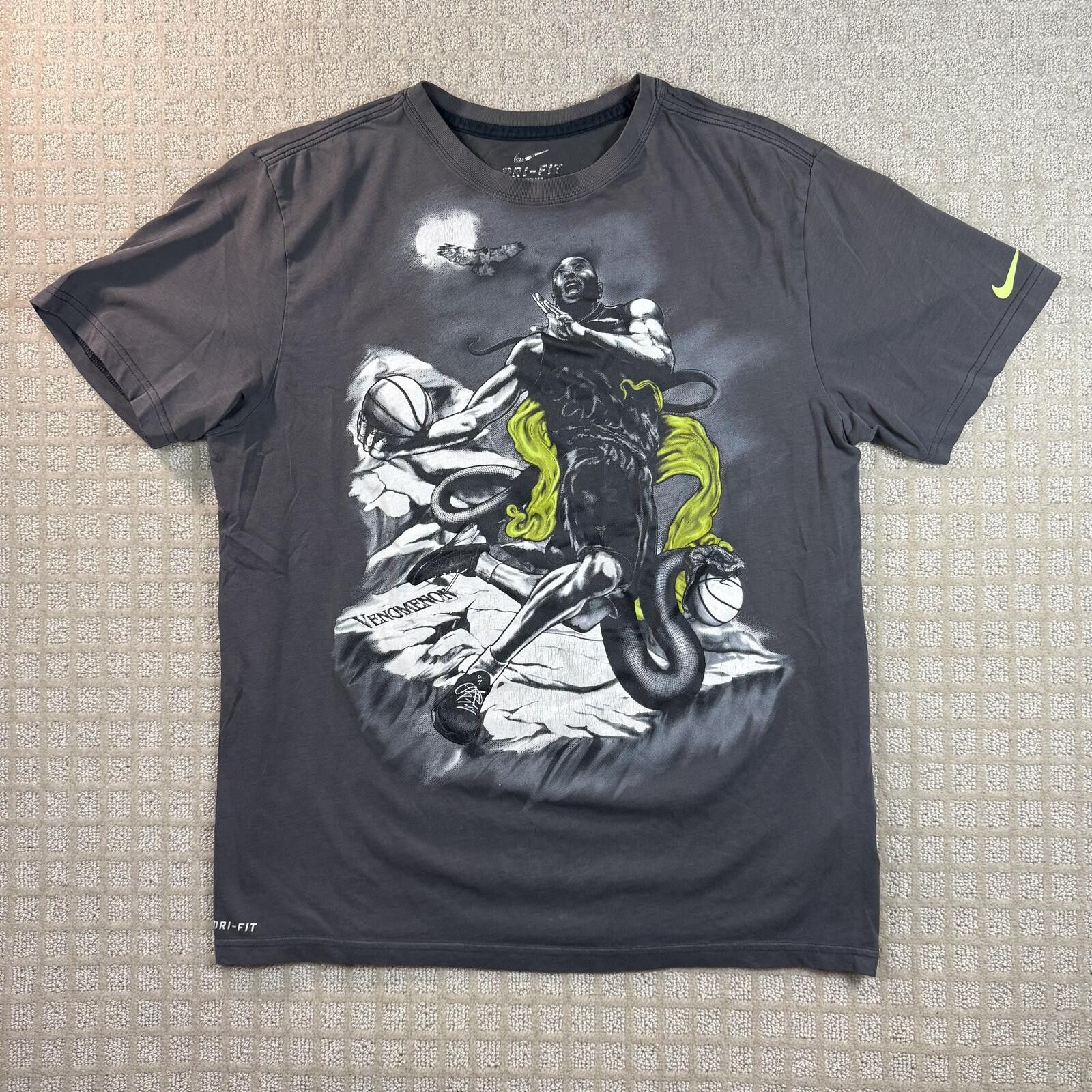 Nike Y2K Nike Kobe Bryant Venomenon Dri Fit T Shirt Large Size US L / EU 52-54 / 3 - 1 Thumbnail