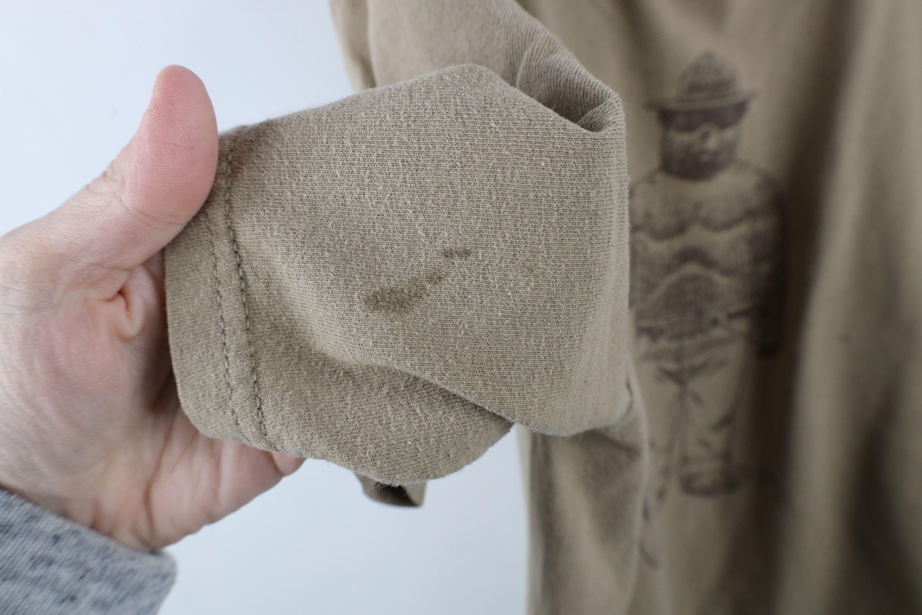 Vintage Vintage Y2K The Bear Short Sleeve T-Shirt Beige Cotton Size US XL / EU 56 / 4 - 8 Thumbnail