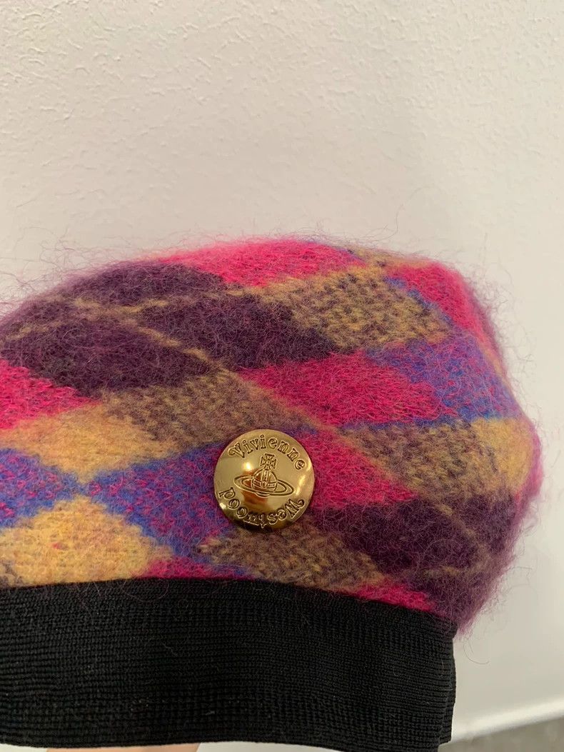 Vivienne Westwood Vivienne Westwood Round badge cap with diamond metal plate Size ONE SIZE - 6 Thumbnail