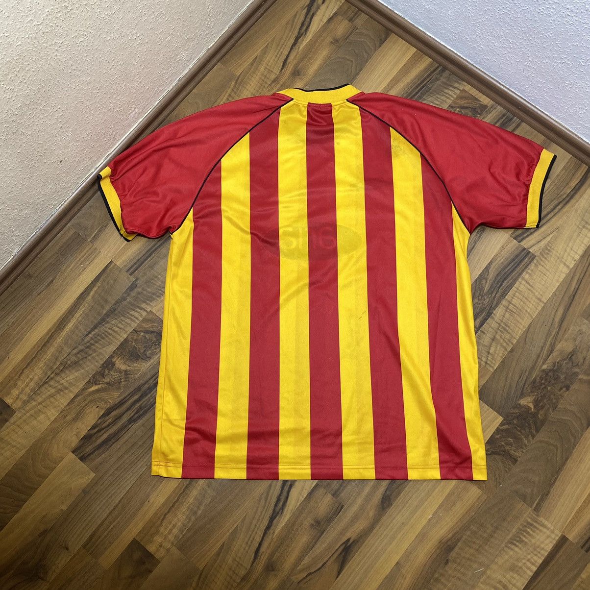 Umbro Vintage Umbro 2002-03 Galatasaray Home Size US L / EU 52-54 / 3 - 8 Thumbnail