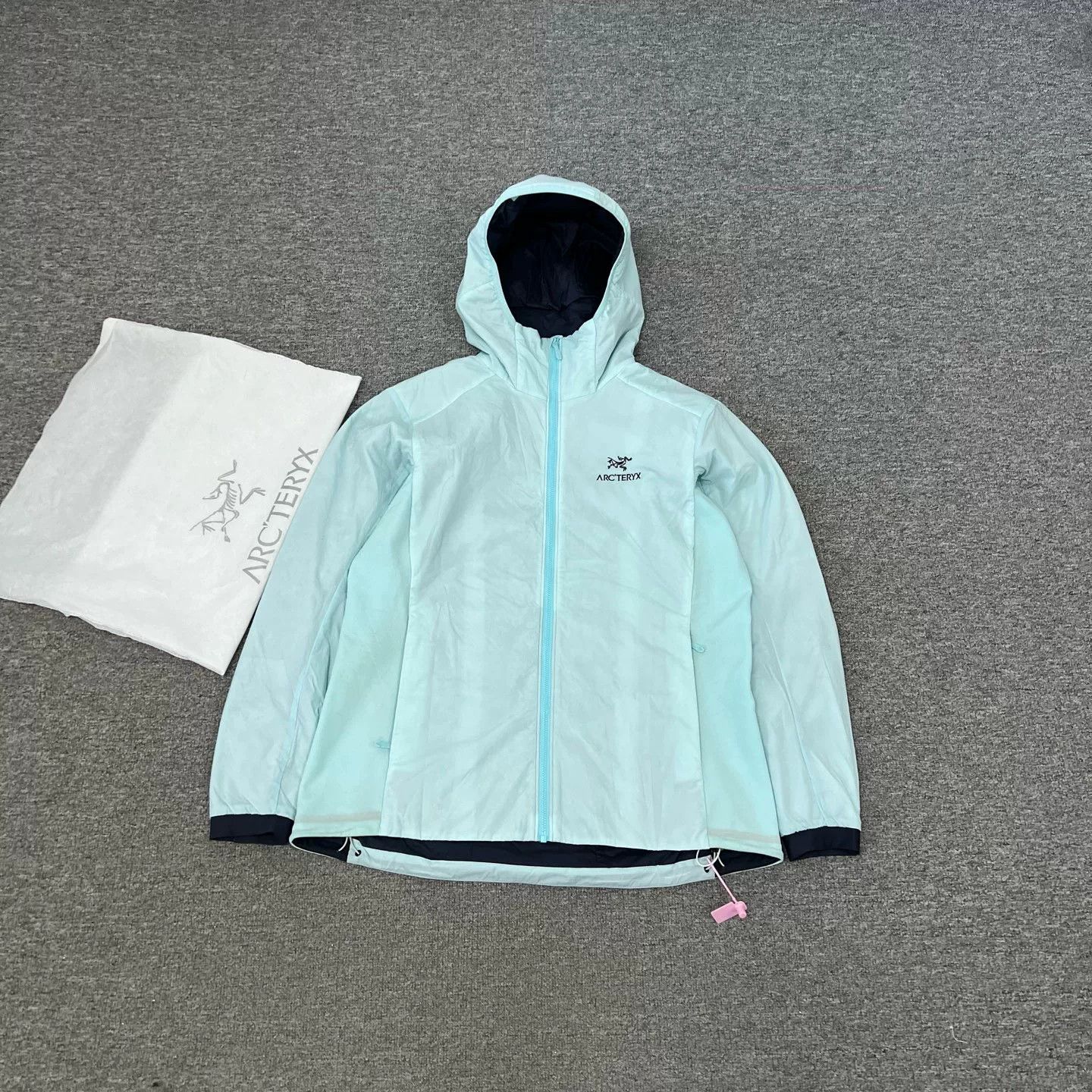 Arc'teryx arc'teryx ice blue cotton jacket size L Size US L / EU 52-54 / 3 - 1 Thumbnail