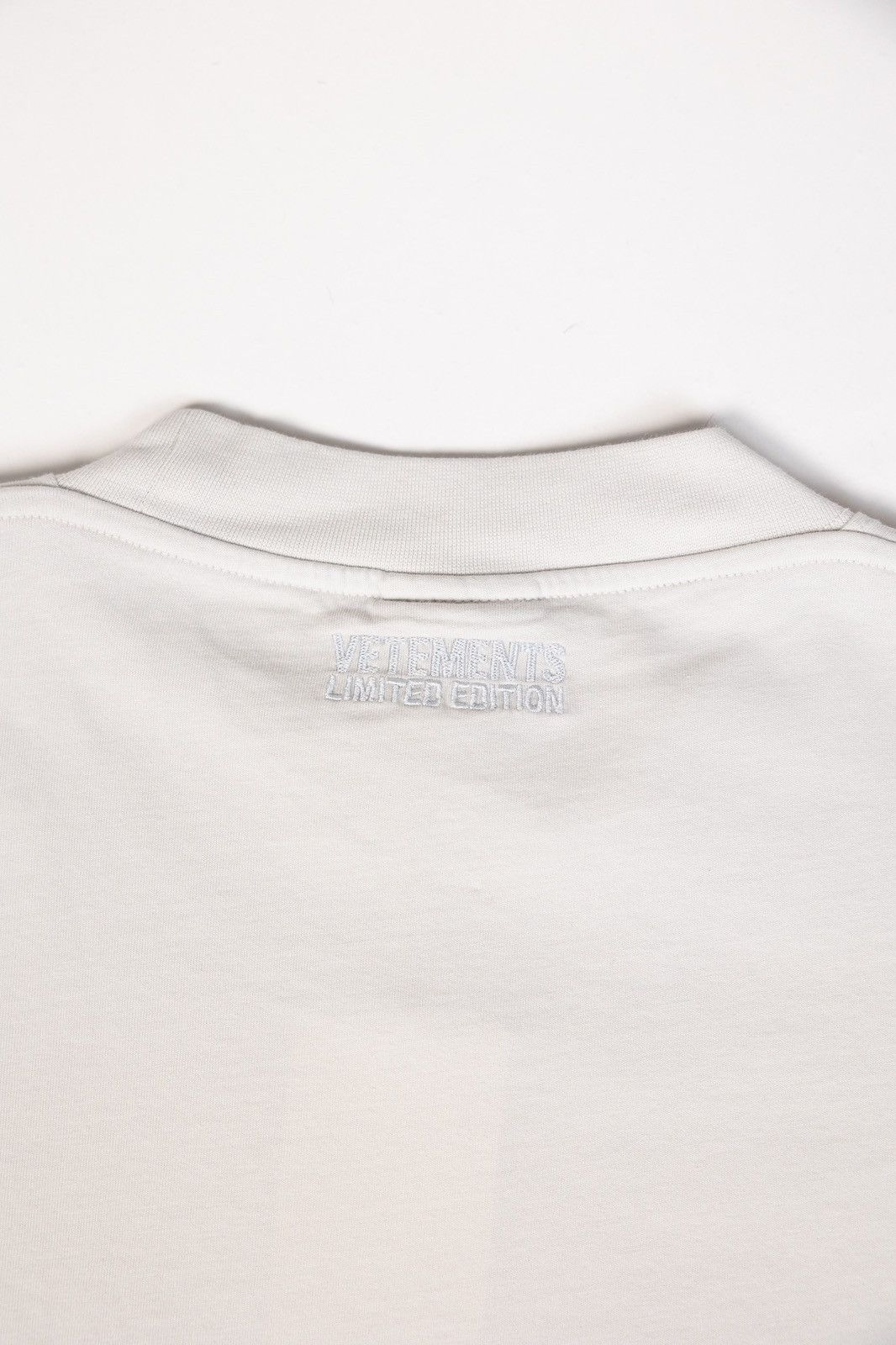 Vetements Vetements Limited Edition Tee Size US M / EU 48-50 / 2 - 4 Thumbnail