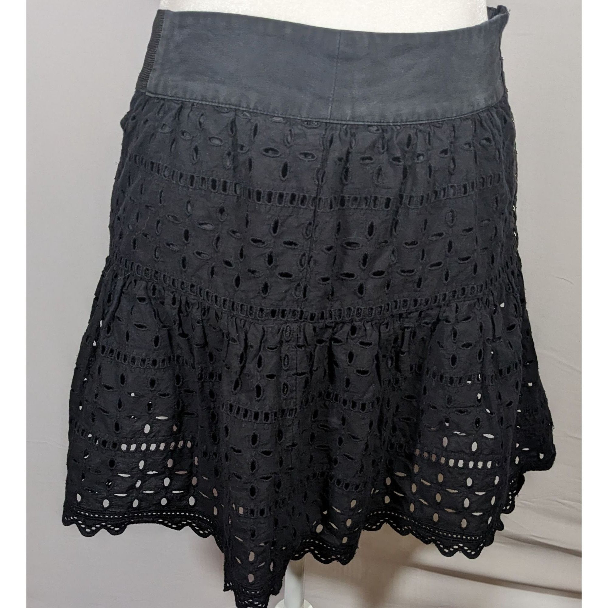 Reformation Reformation Gothic Wench Eyelet Skirt With Hook Closure Size 27" / US 4 / IT 40 - 6 Thumbnail