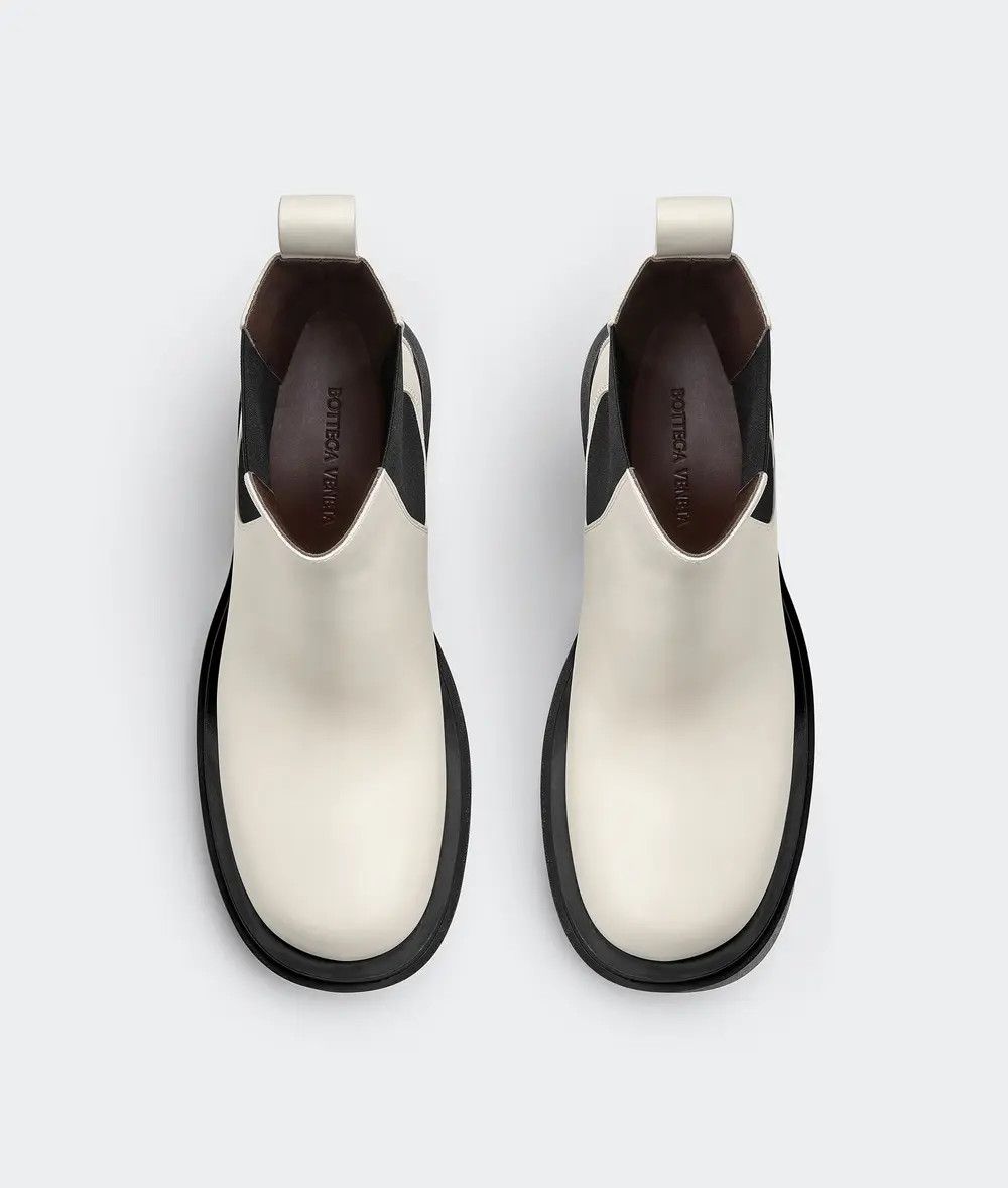 Bottega Veneta o1n1vont1225 Lug Ankle Boots in Sea Salt Size US 6 / IT 36 - 4 Thumbnail