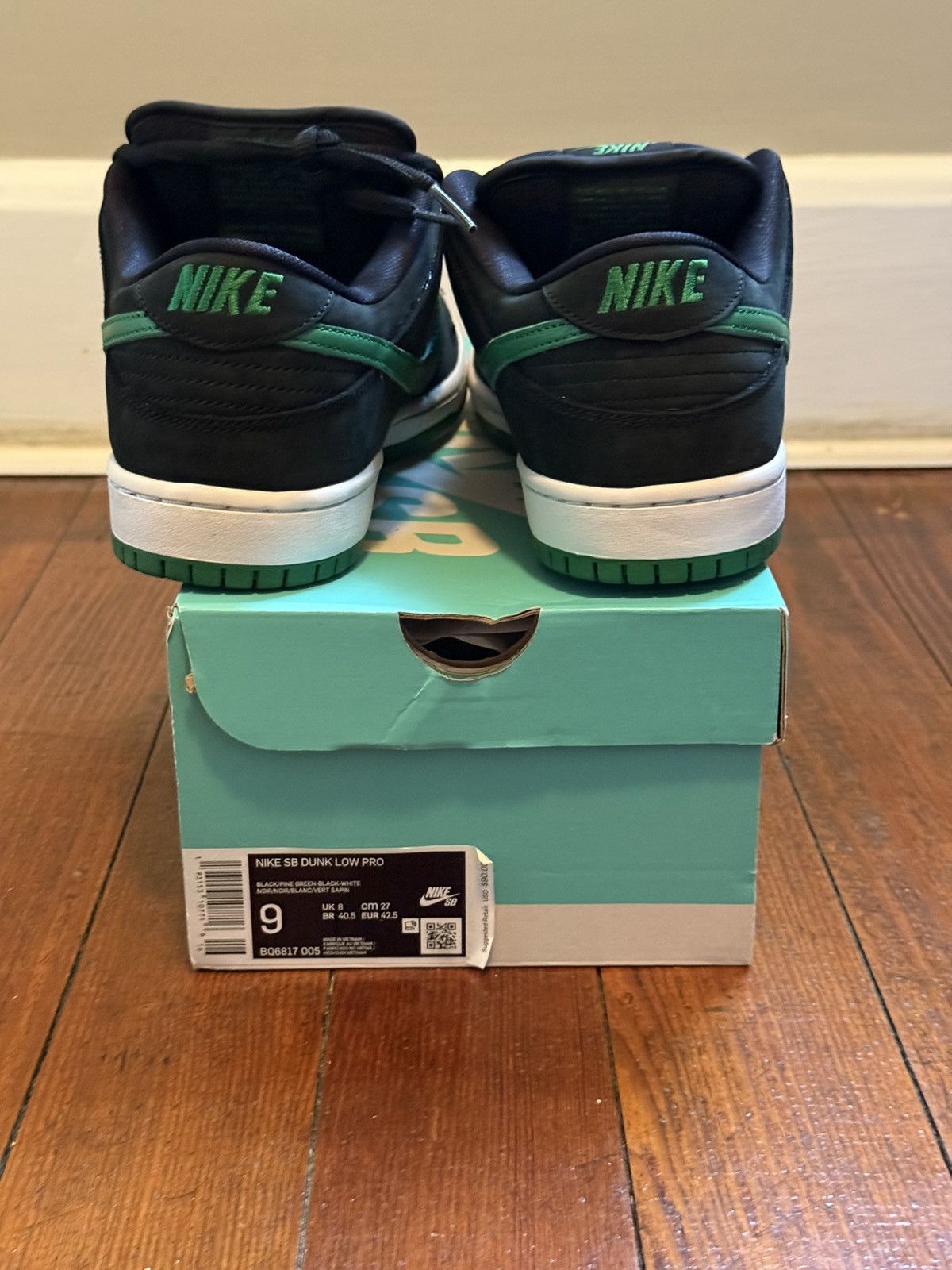 Nike Nike Dunk Low Pro SB Pine Green Size US 9 / EU 42 - 2 Thumbnail
