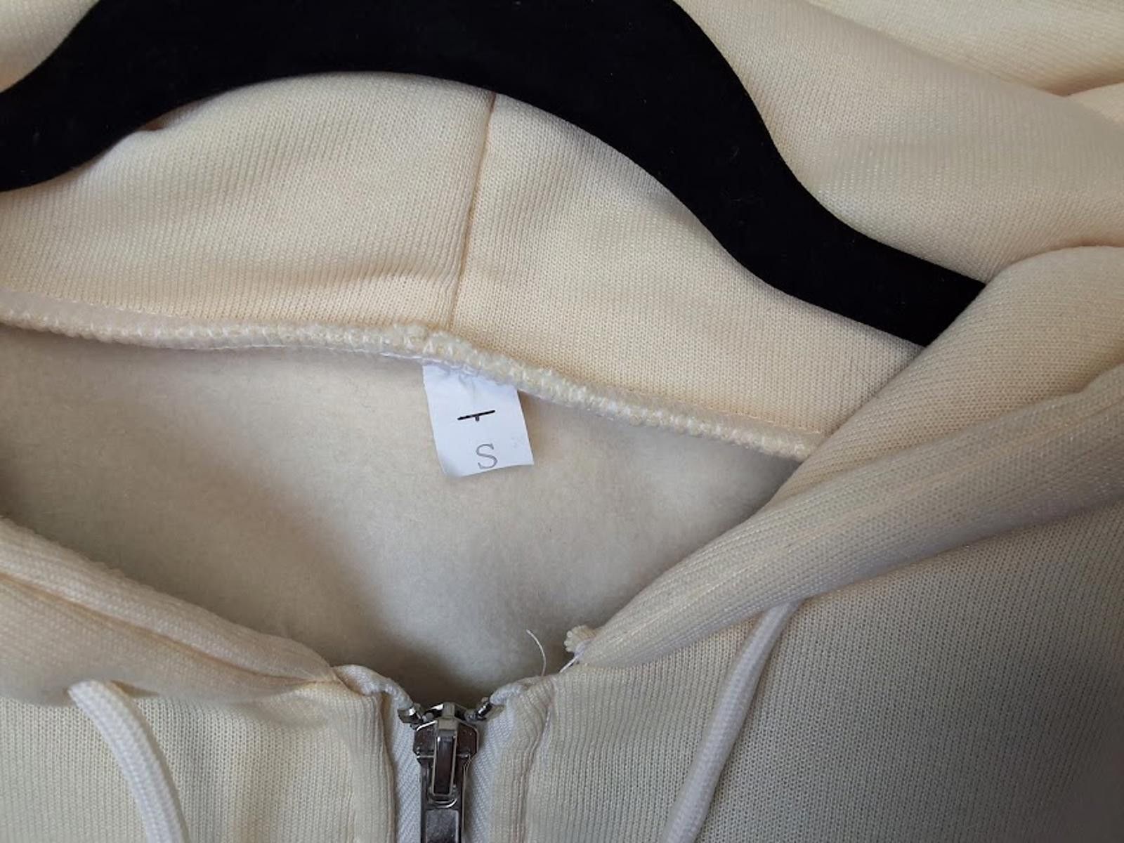 The Unbranded Brand Cozy Cream Zip-Up Hoodie - Your New Favorite Layer! Size S / US 4 / IT 40 - 2 Thumbnail