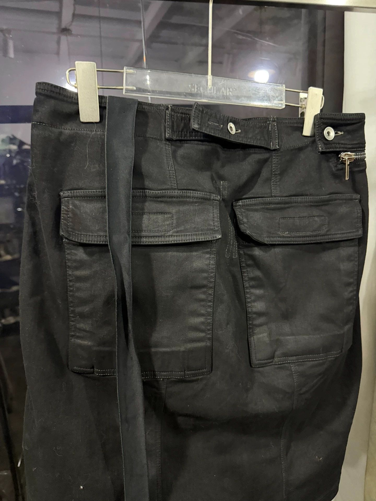 Rick Owens In stock Rick Owens diagonal zipper shorts, Size US 32 / EU 48 - 2 Thumbnail
