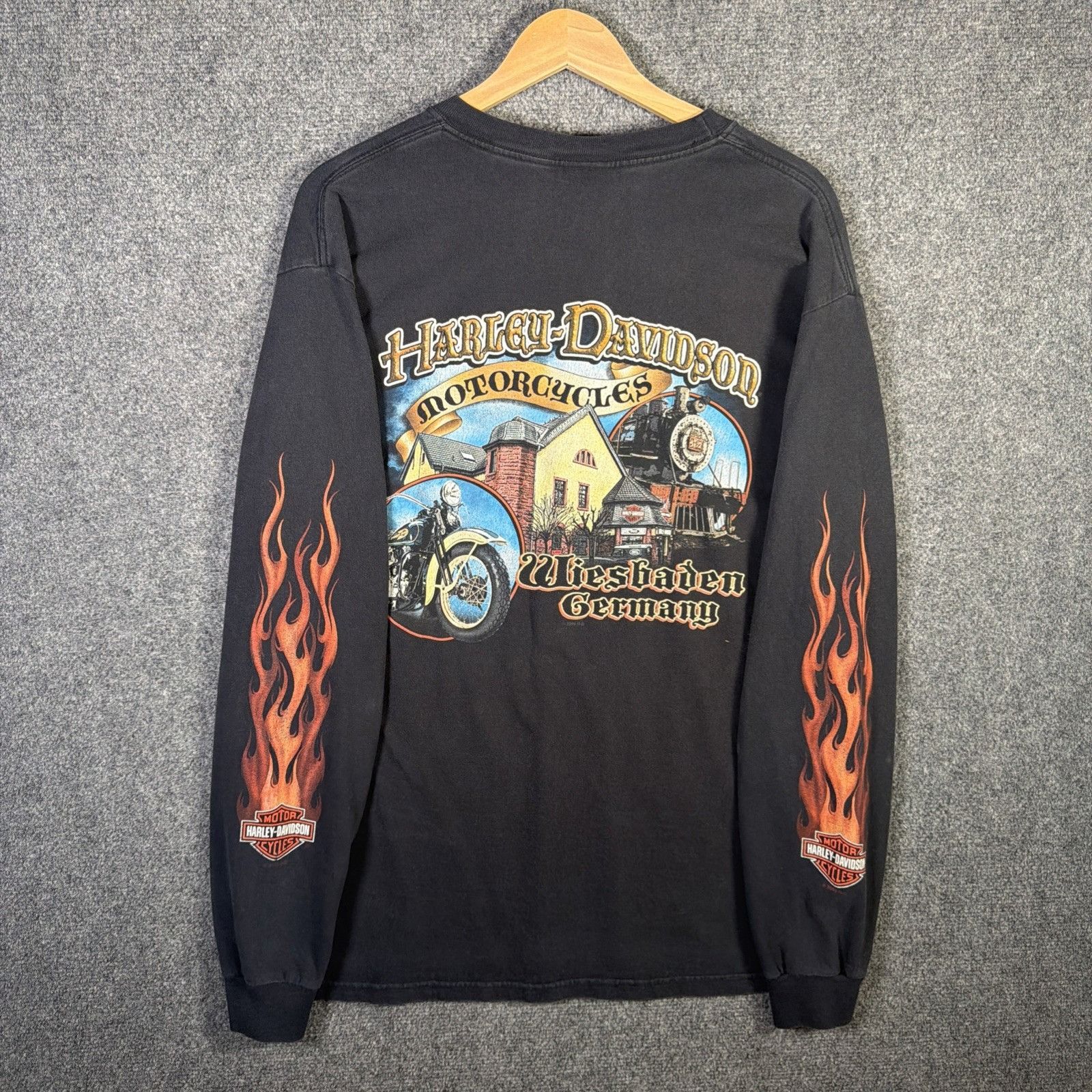 Harley Davidson Harley davidson skull flames longsleeve size Large