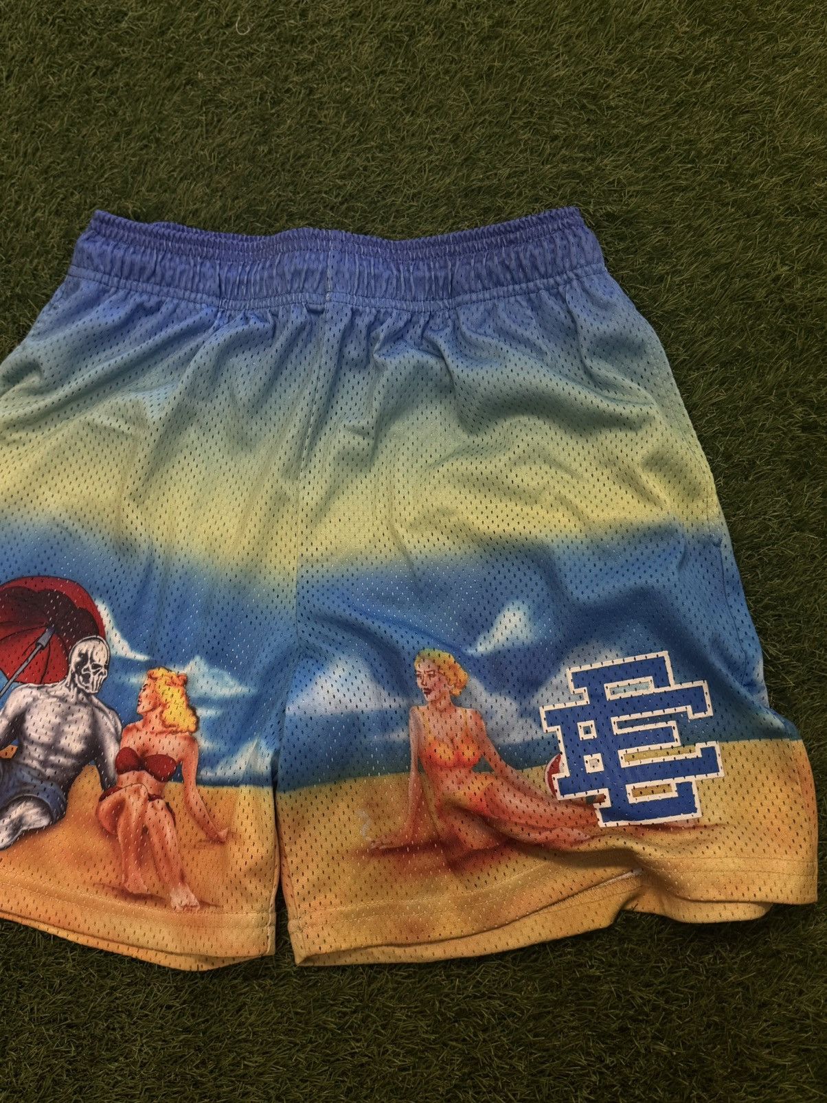 Eric Emanuel × Warren Lotas EE X Waren Lotas Mesh Shorts Size Medium NEW Size US 29 - 2 Thumbnail